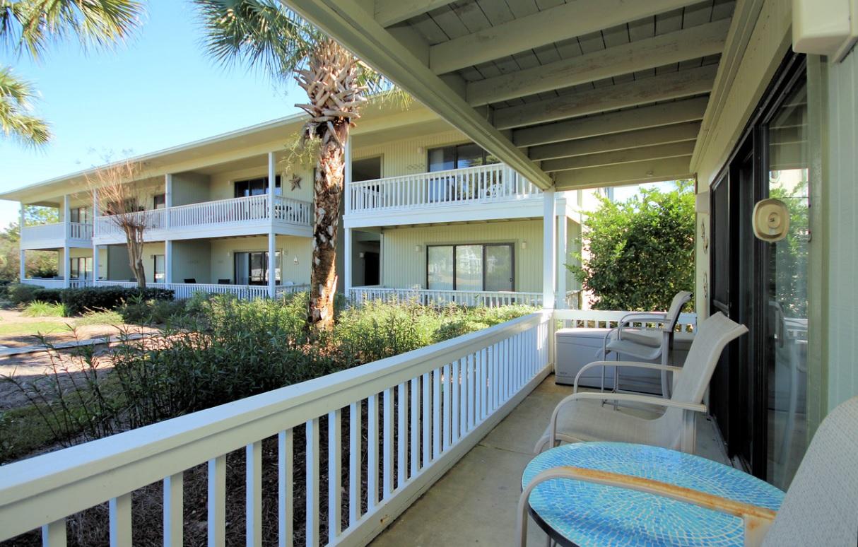 BEACHWOOD VILLAS CONDO - Residential