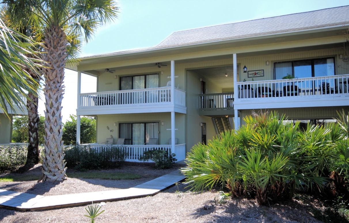 BEACHWOOD VILLAS CONDO - Residential