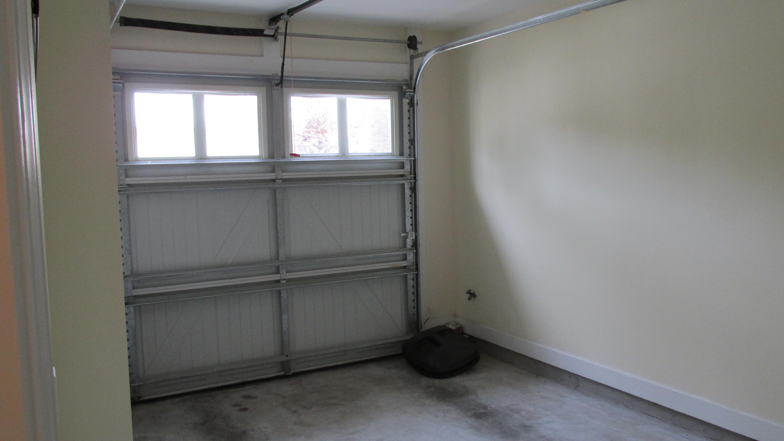 EAGLE BAY - Residential Lease