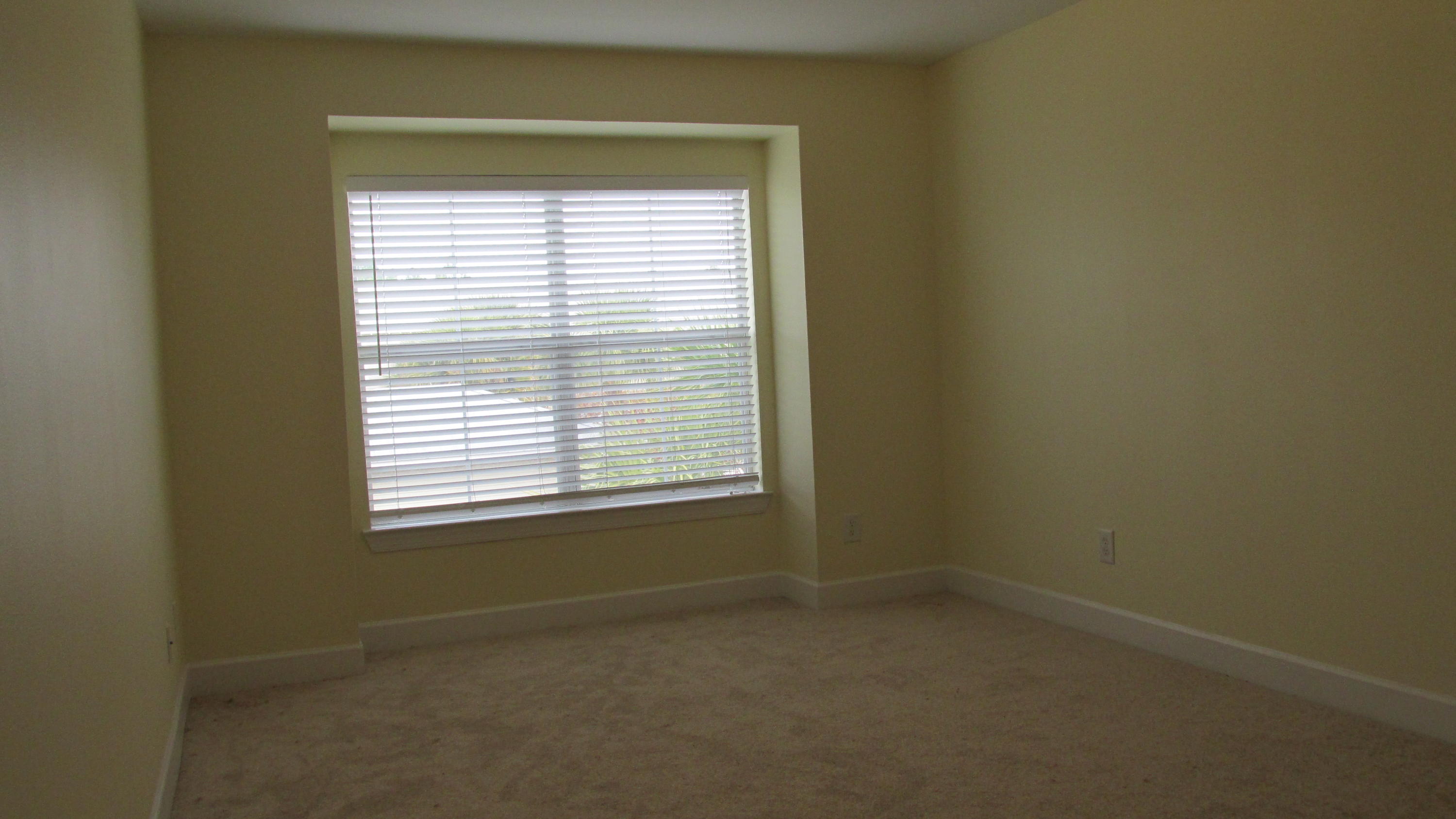 EAGLE BAY - Residential Lease