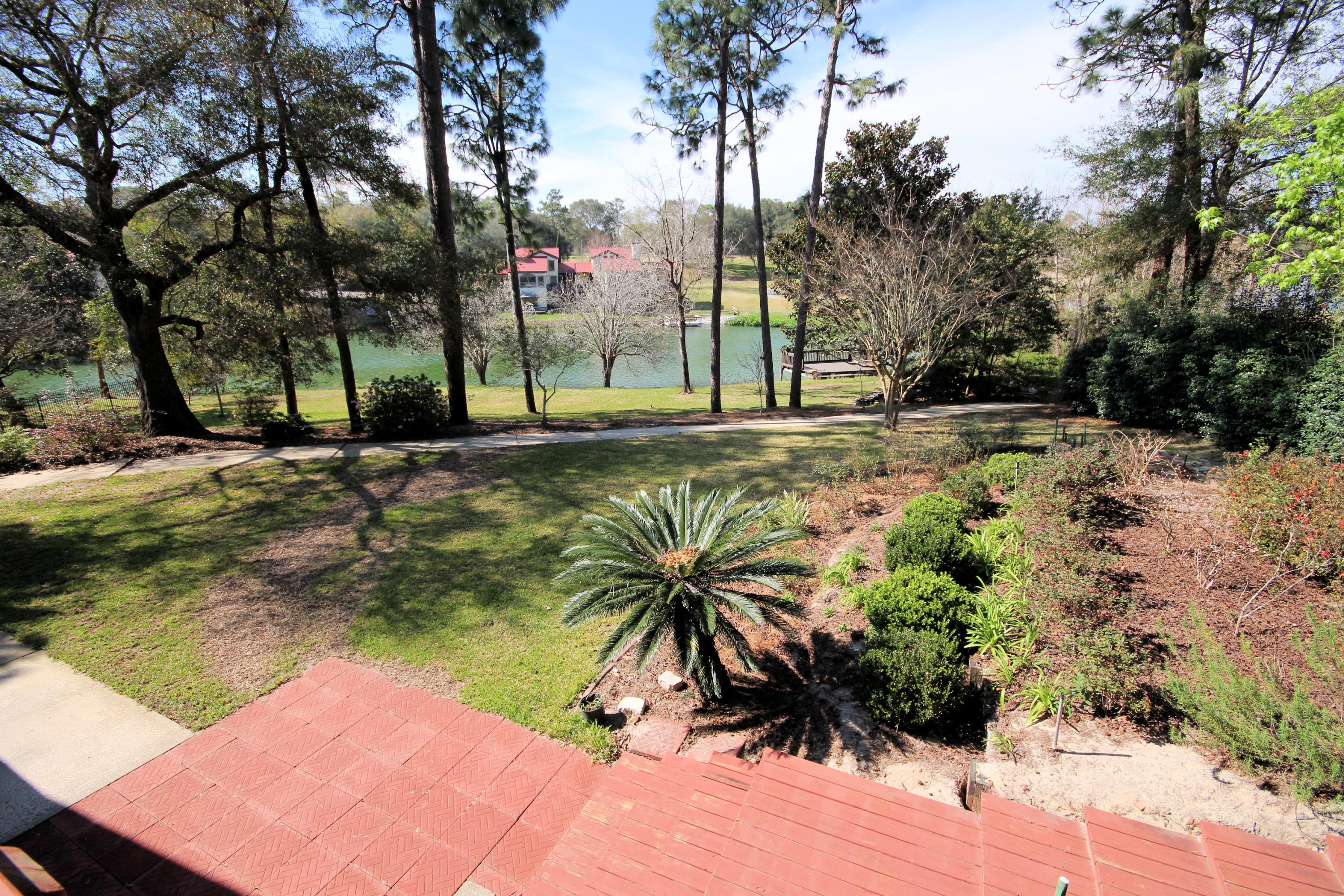 ROCKY BAYOU COUNTRY CLUB ESTATES 3,Lot 28 - Residential