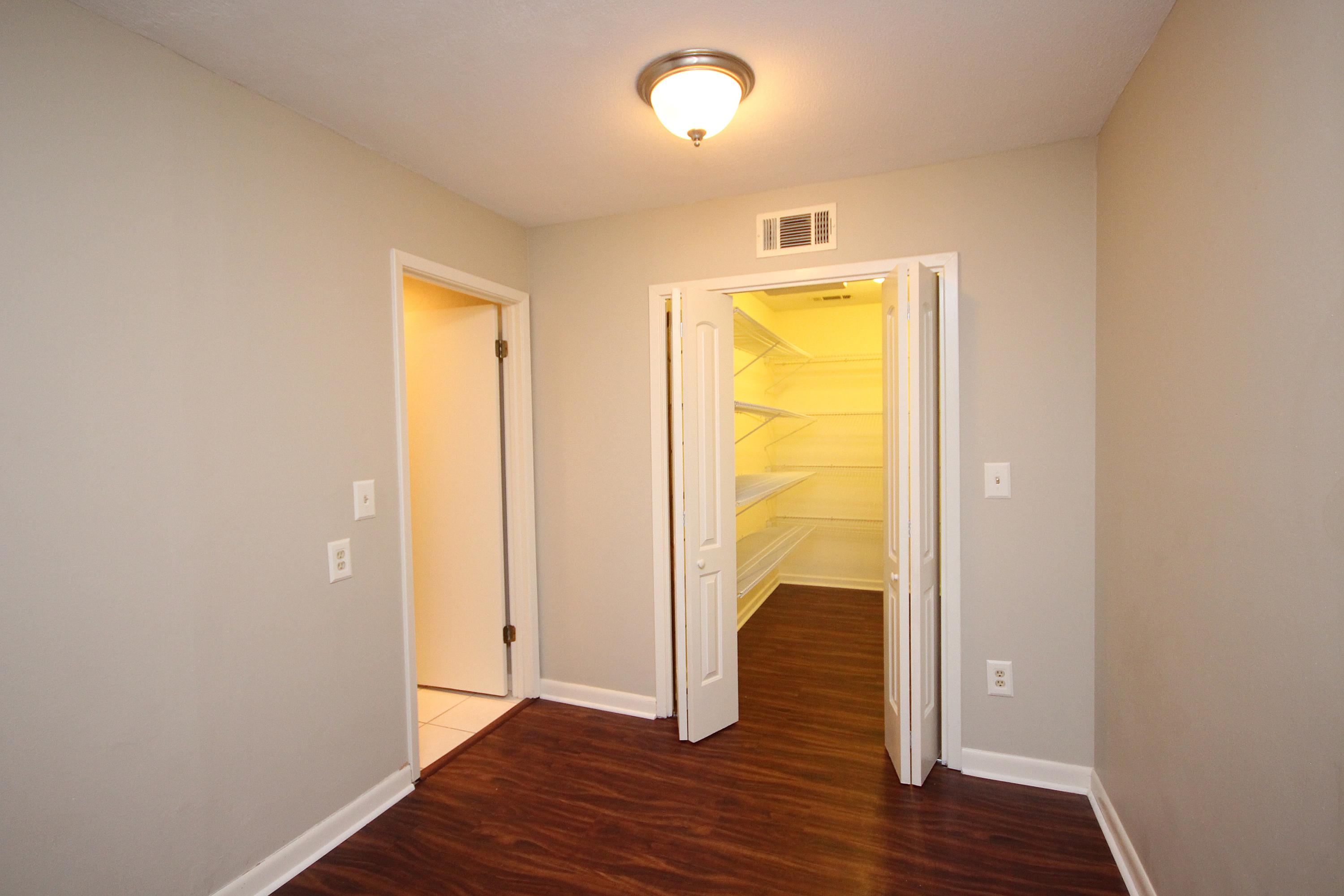 ROCKY BAYOU COUNTRY CLUB ESTATES 3,Lot 28 - Residential