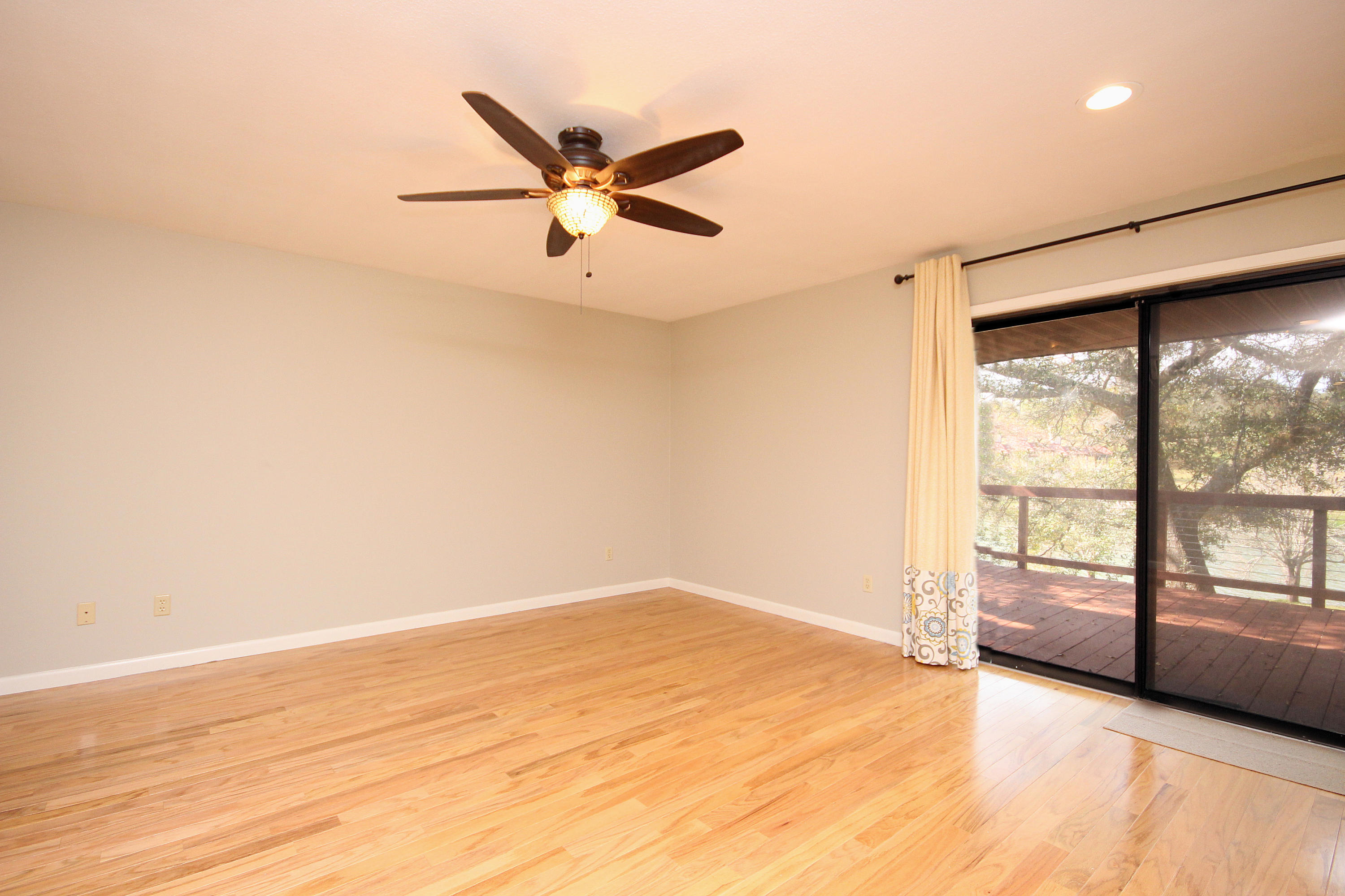 ROCKY BAYOU COUNTRY CLUB ESTATES 3,Lot 28 - Residential