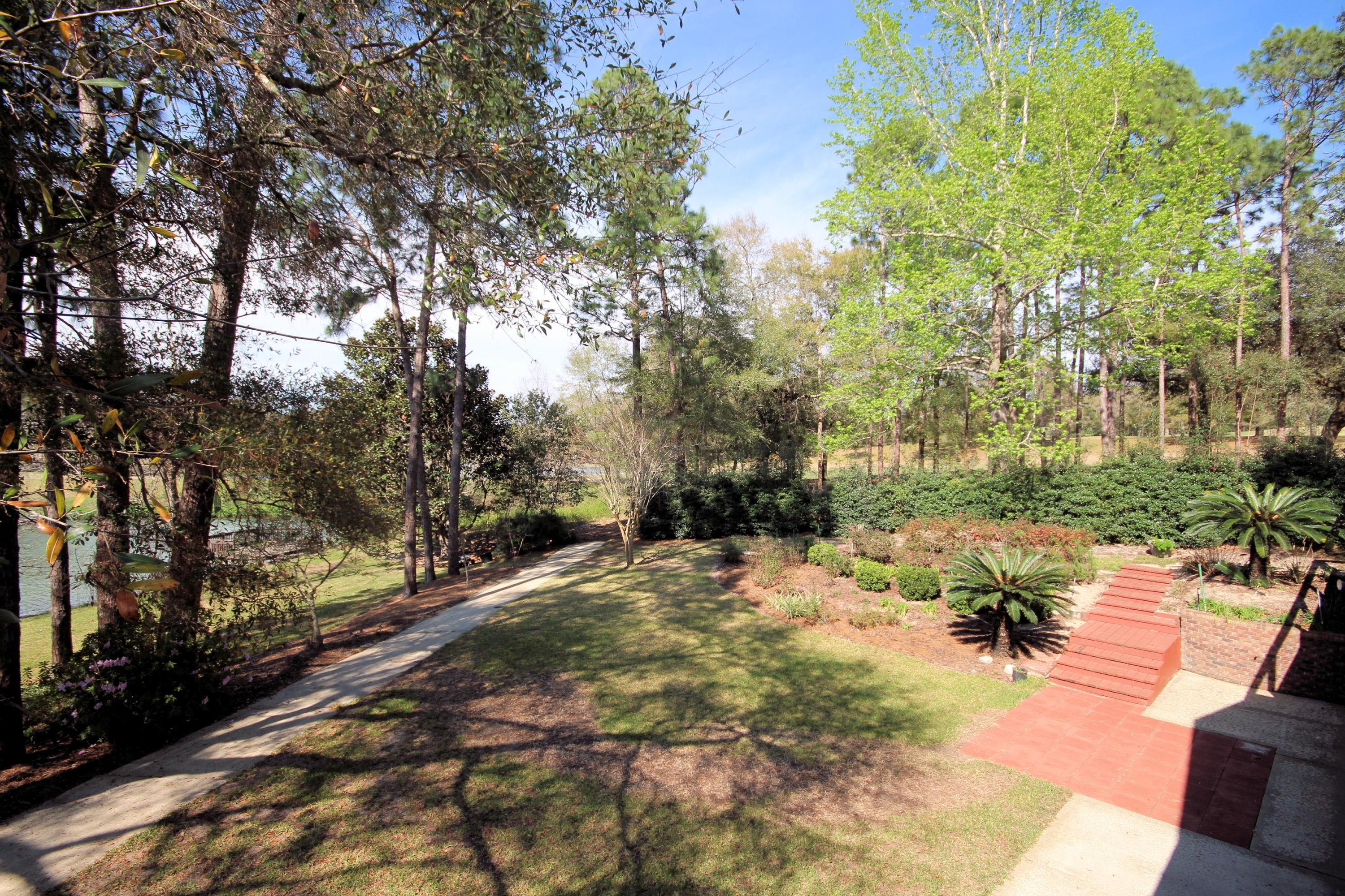 ROCKY BAYOU COUNTRY CLUB ESTATES 3,Lot 28 - Residential