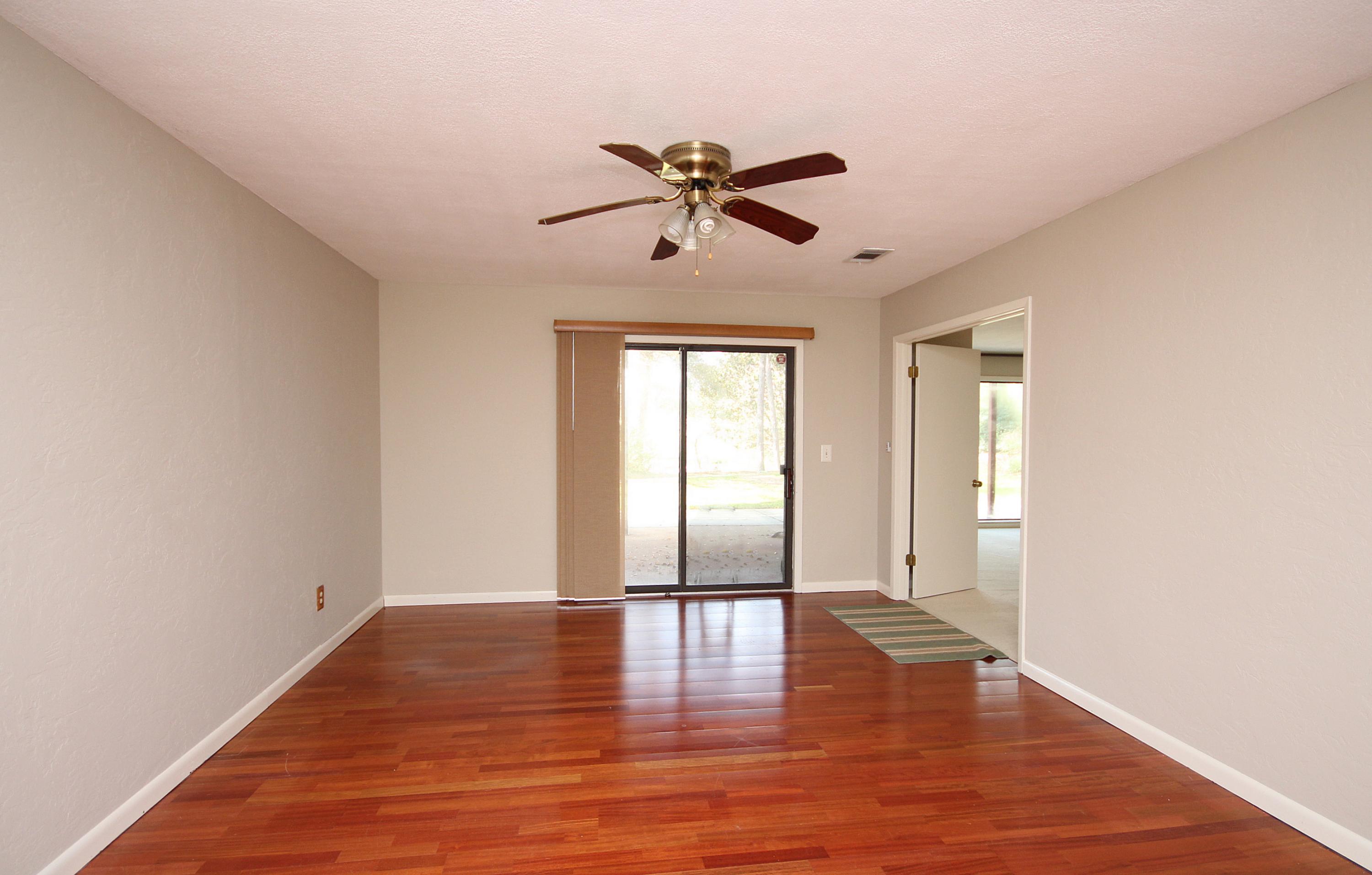 ROCKY BAYOU COUNTRY CLUB ESTATES 3,Lot 28 - Residential