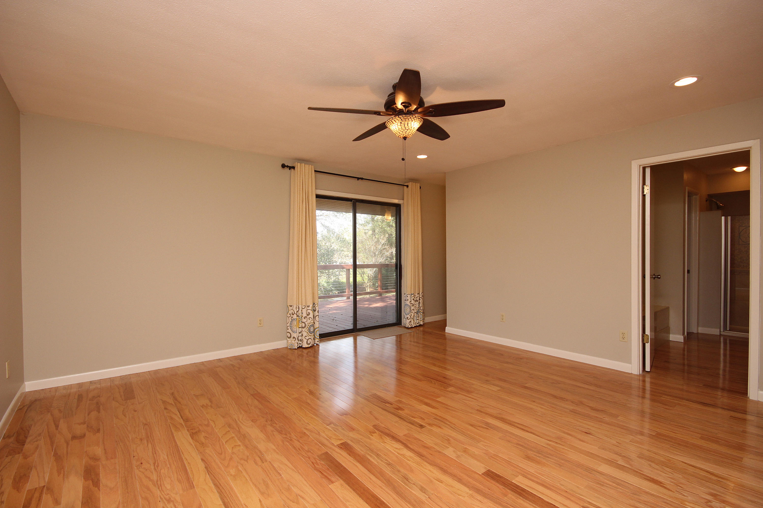 ROCKY BAYOU COUNTRY CLUB ESTATES 3,Lot 28 - Residential