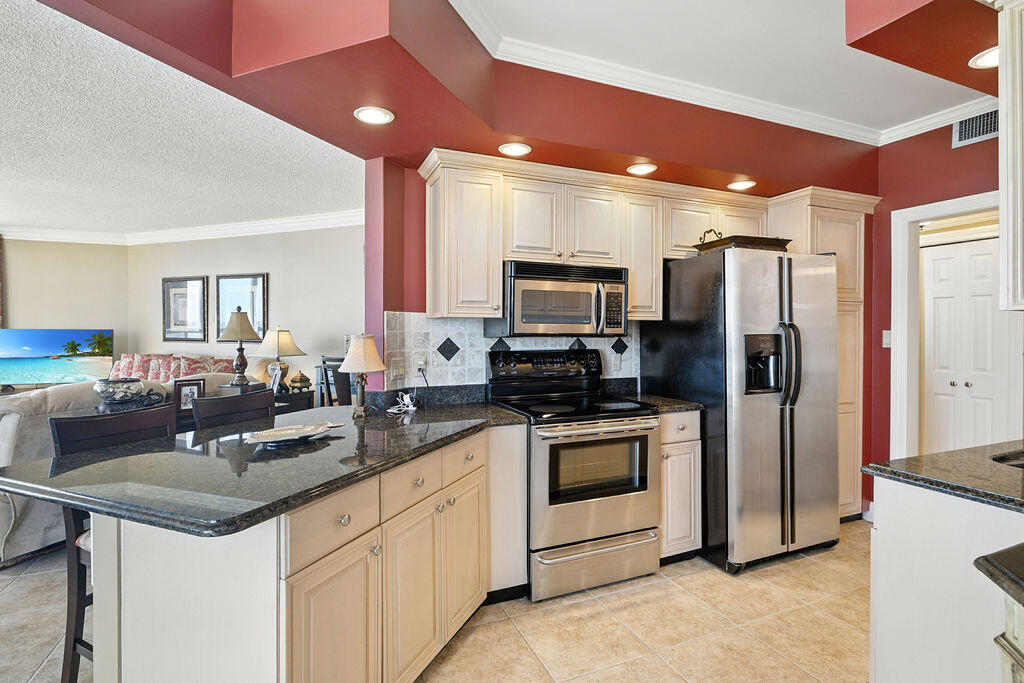 DESTIN SURFSIDE CONDO - Residential