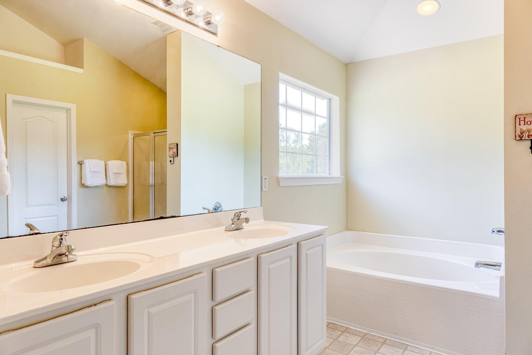 SANDY RIDGE ESTATES - Residential