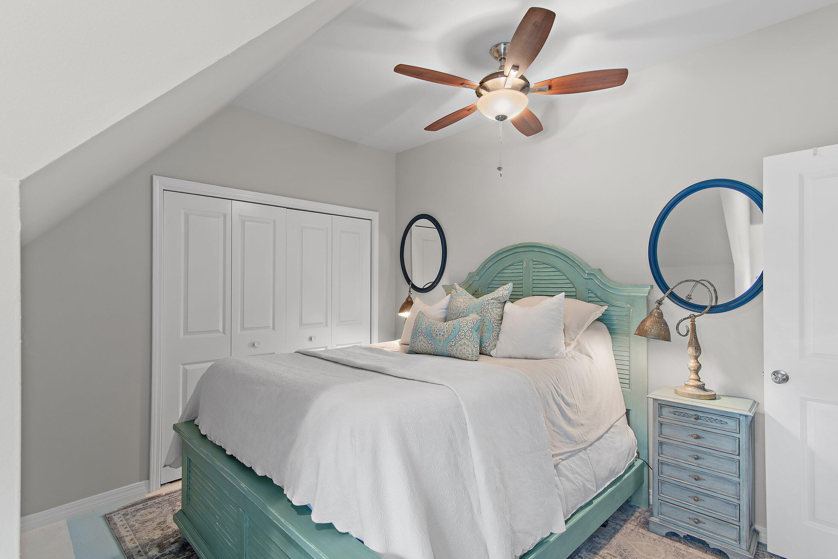 BAY GROVE - Residential