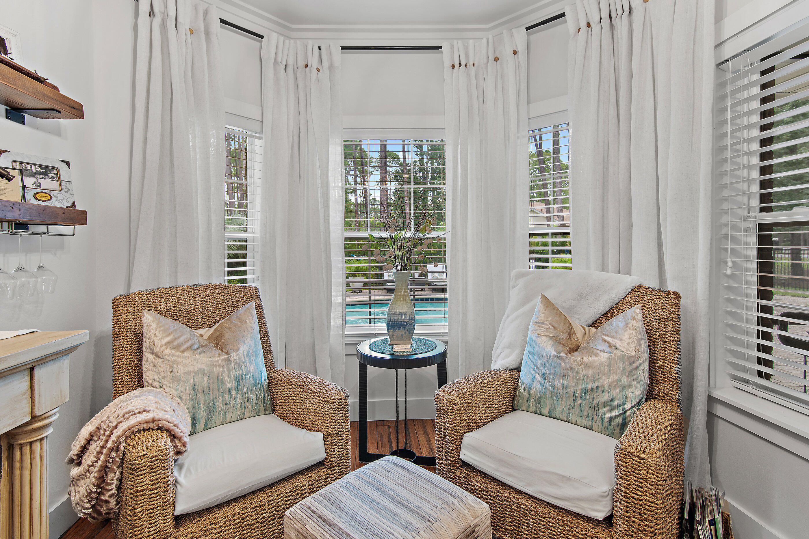 BAY GROVE - Residential