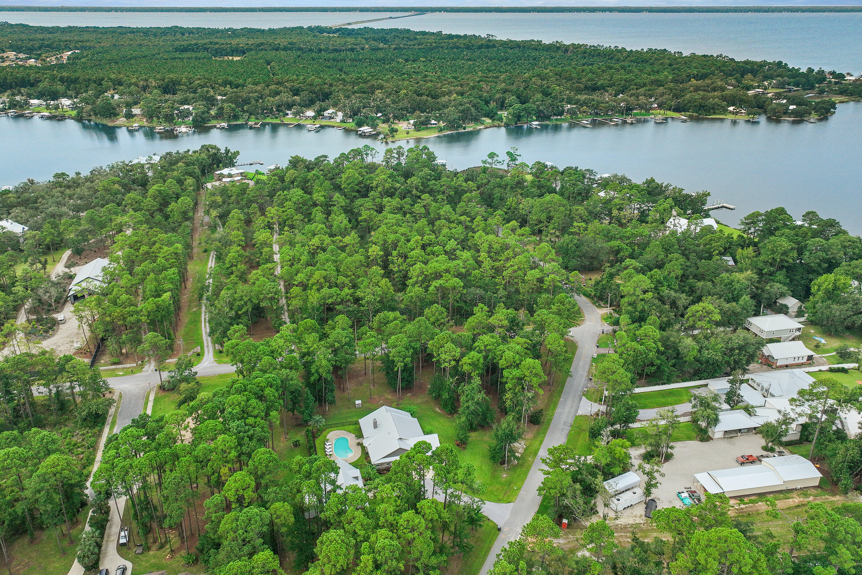 BAY GROVE - Residential