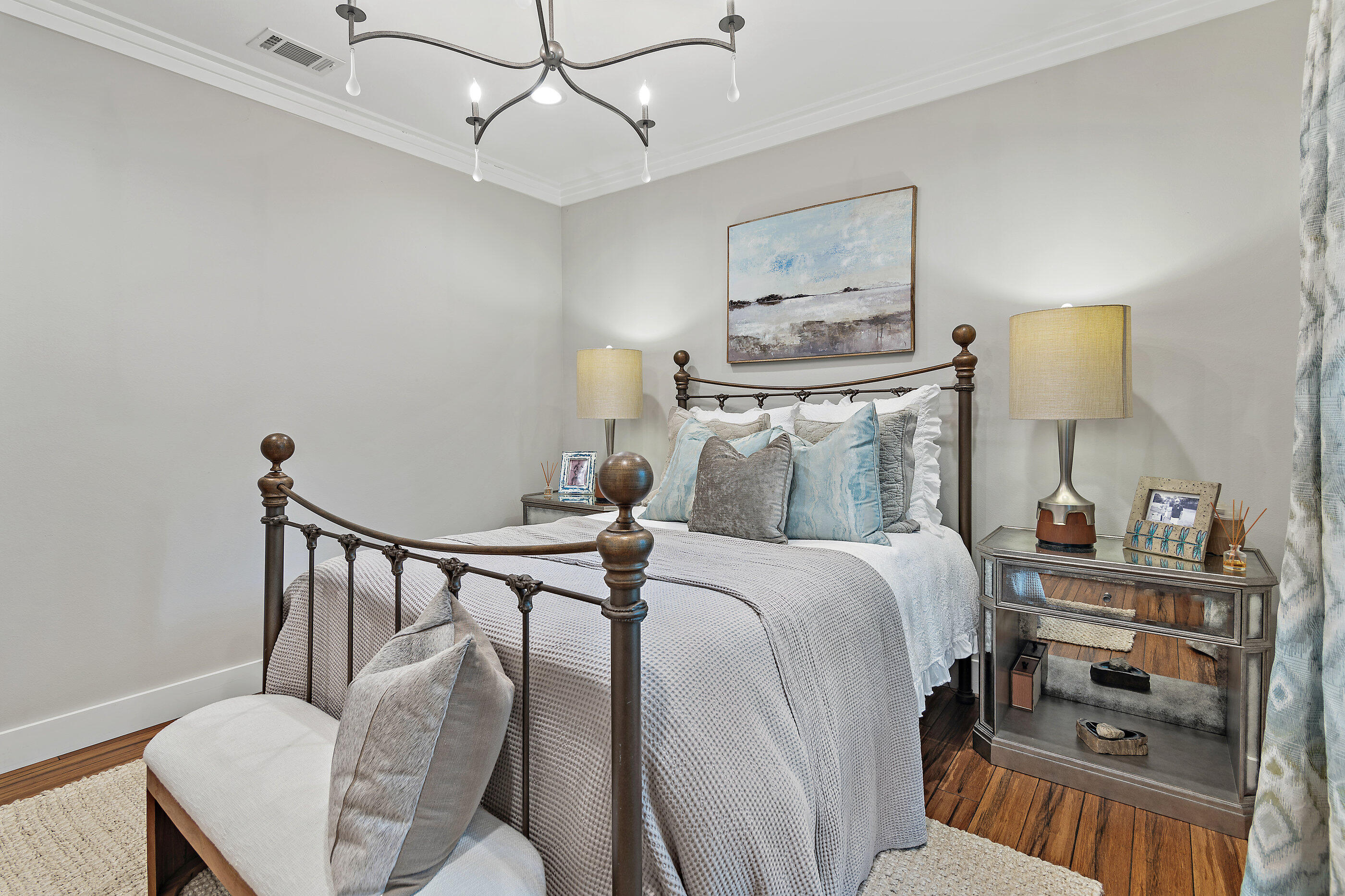 BAY GROVE - Residential
