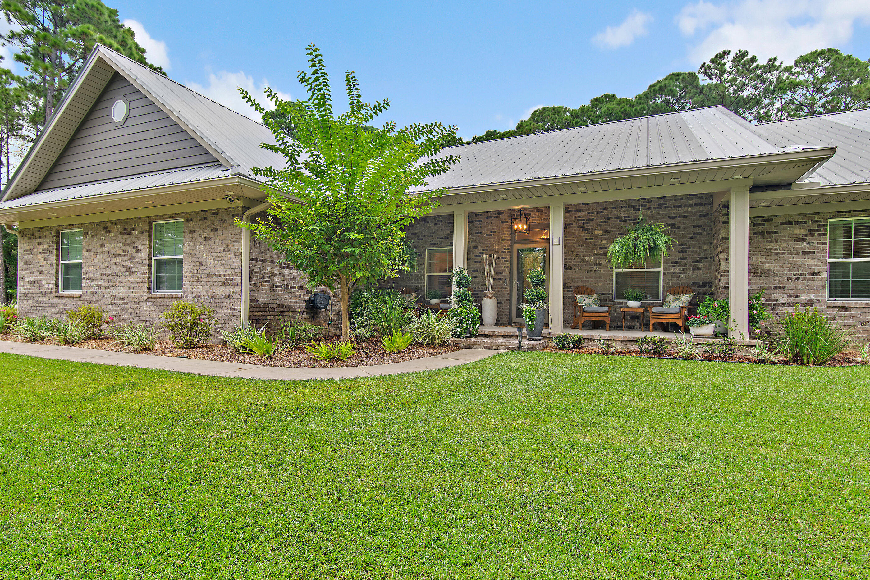 BAY GROVE - Residential