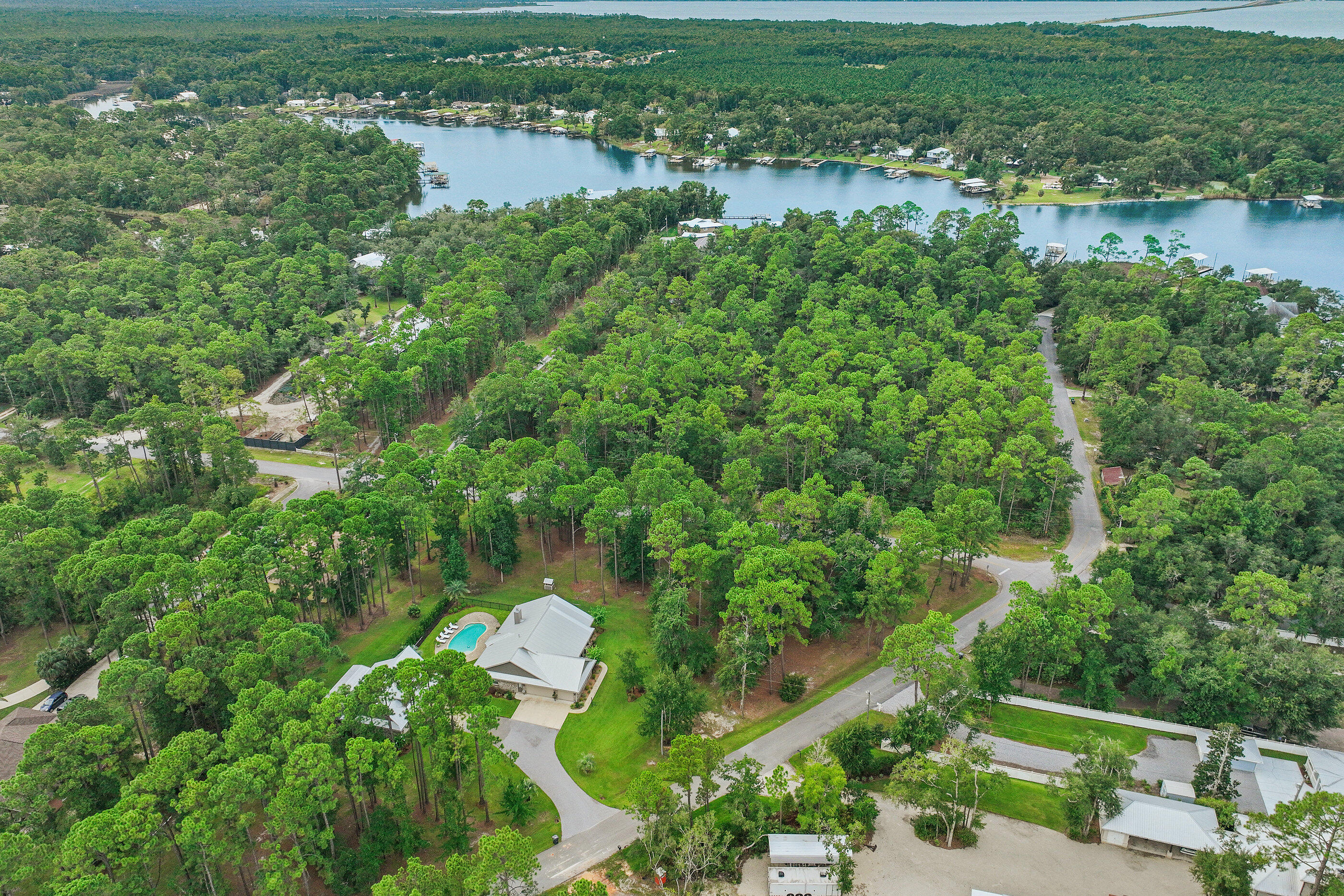 BAY GROVE - Residential