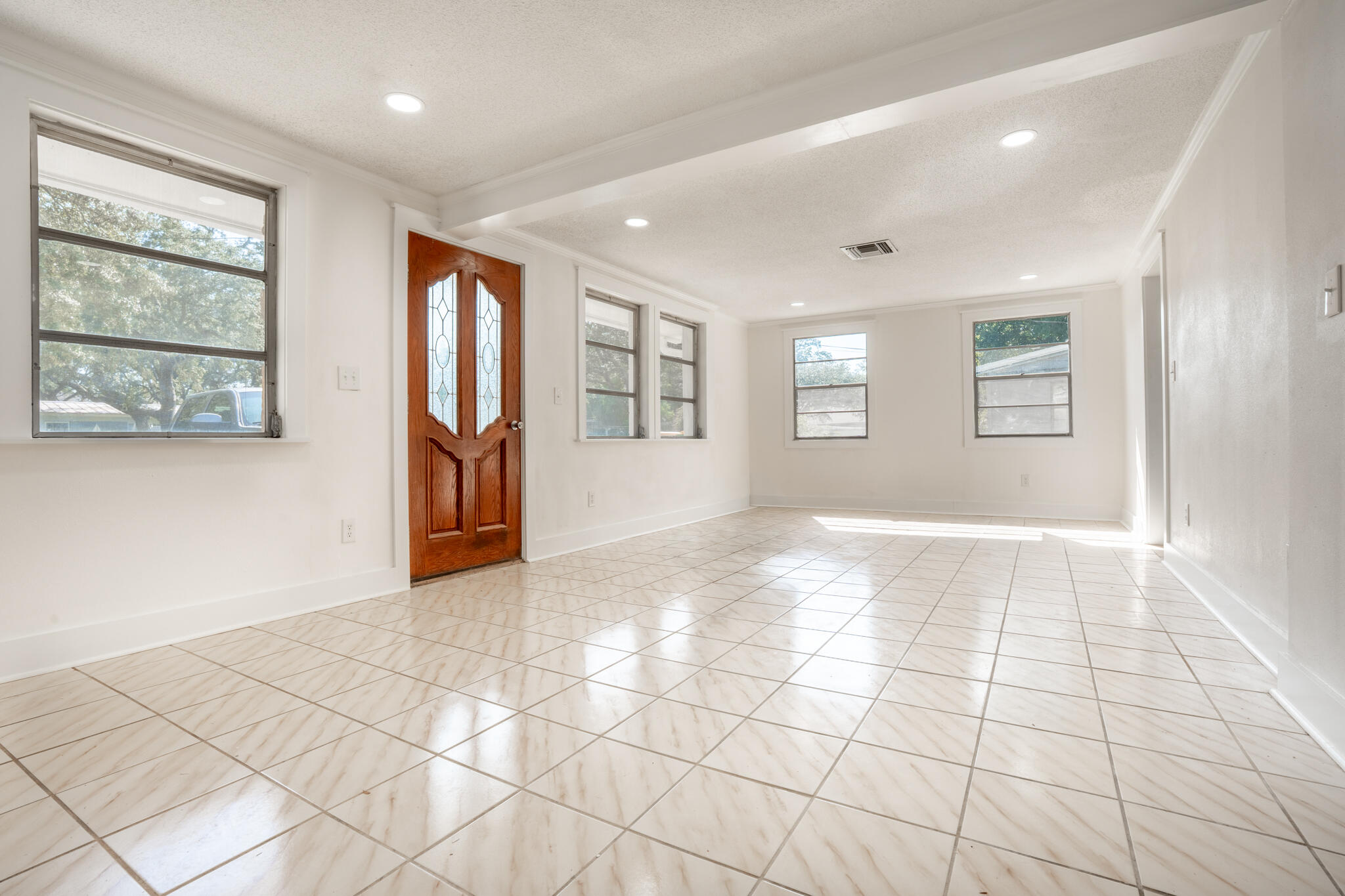 GARNIERS BEACH 2ND - Residential