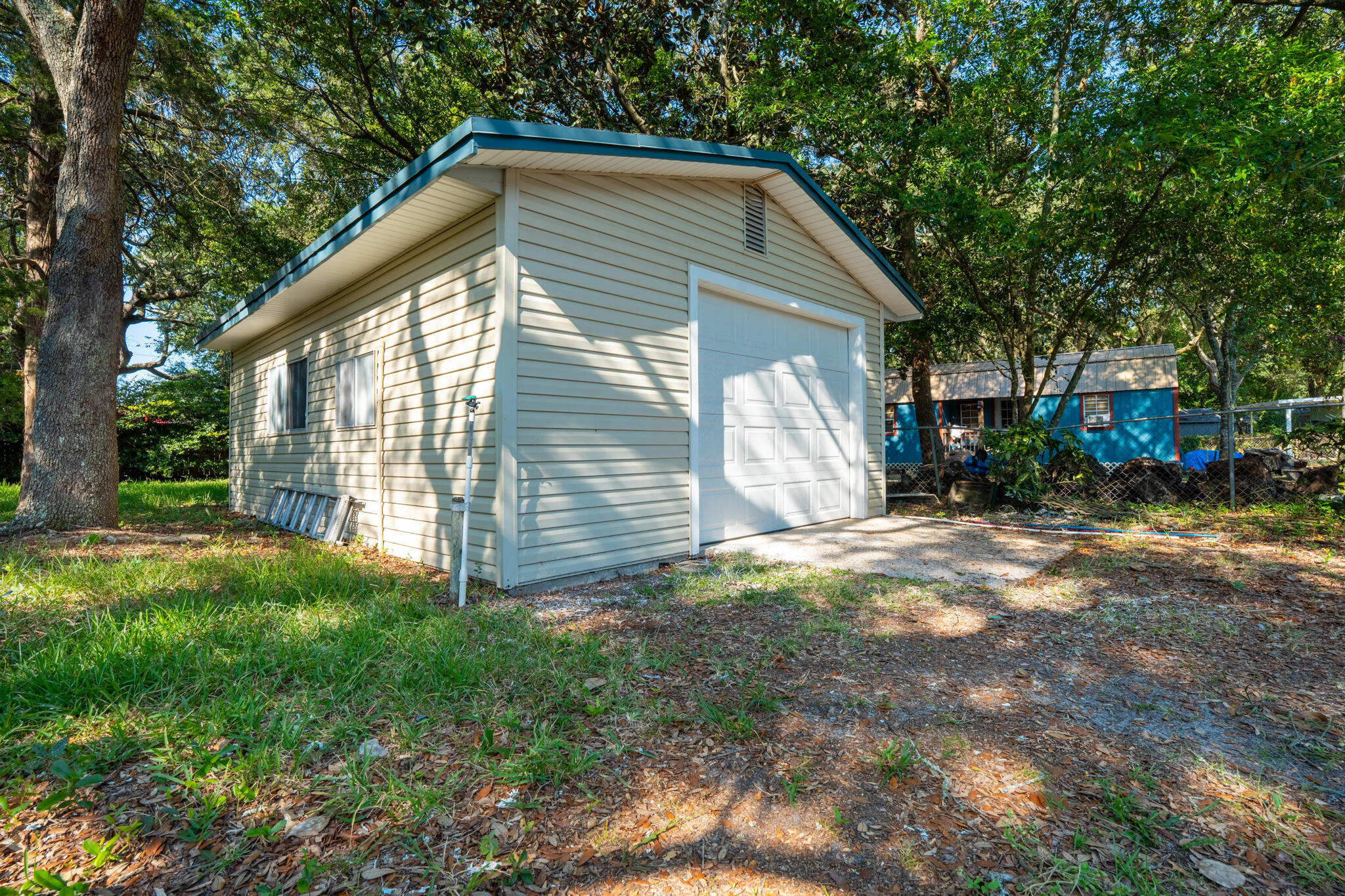 GARNIERS BEACH 2ND - Residential