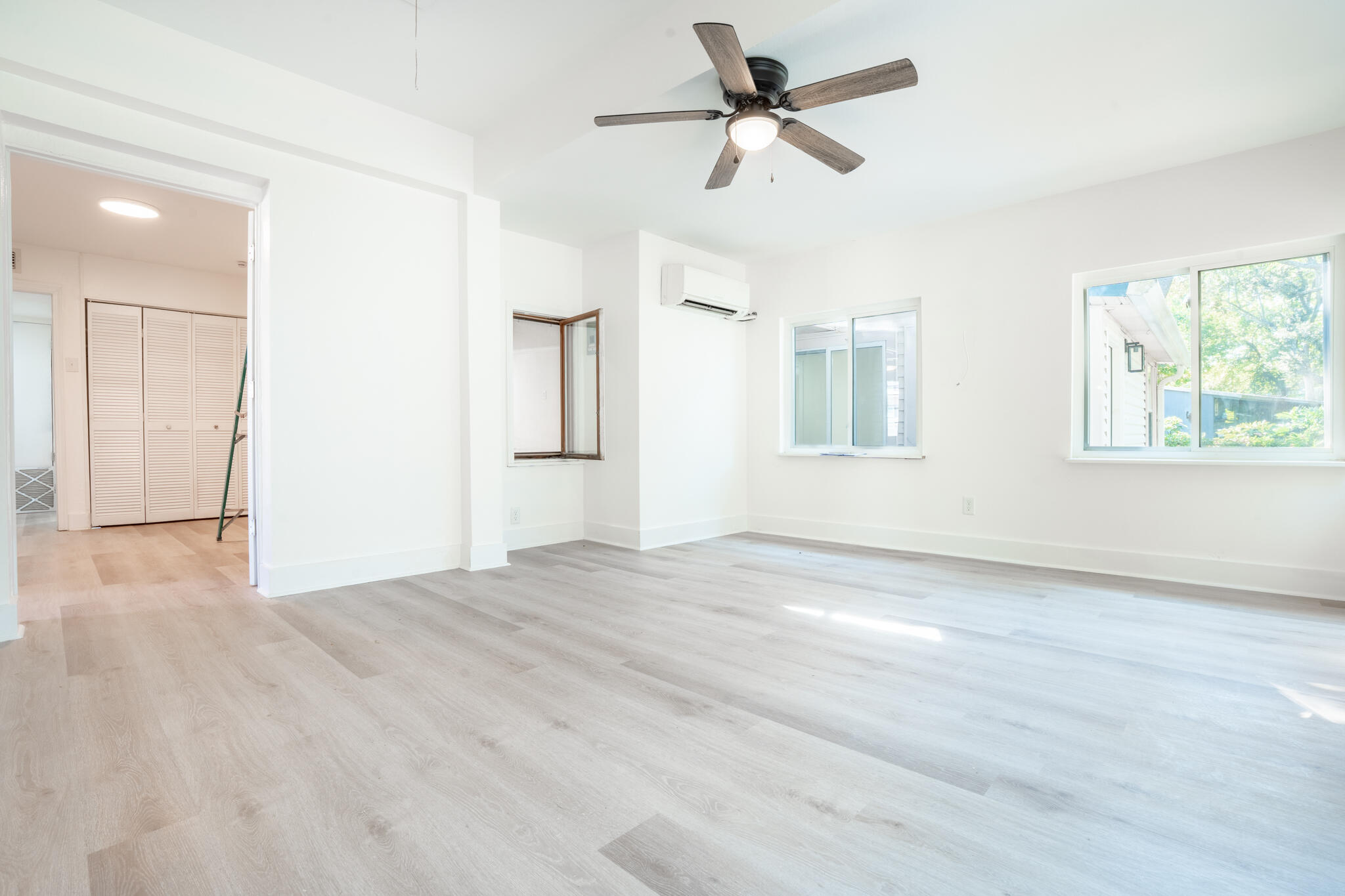 GARNIERS BEACH 2ND - Residential