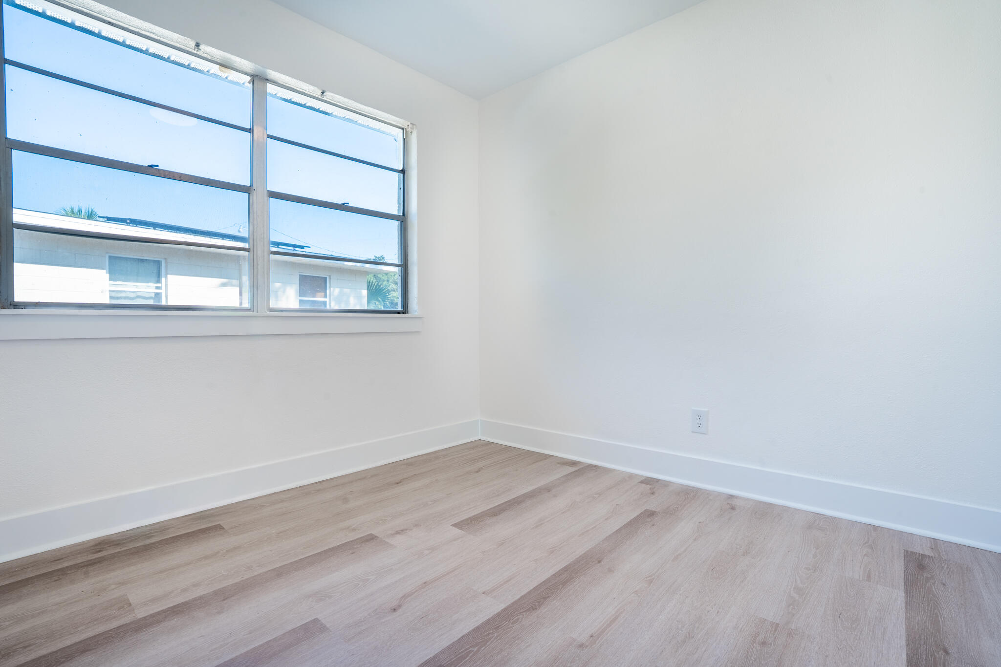 GARNIERS BEACH 2ND - Residential