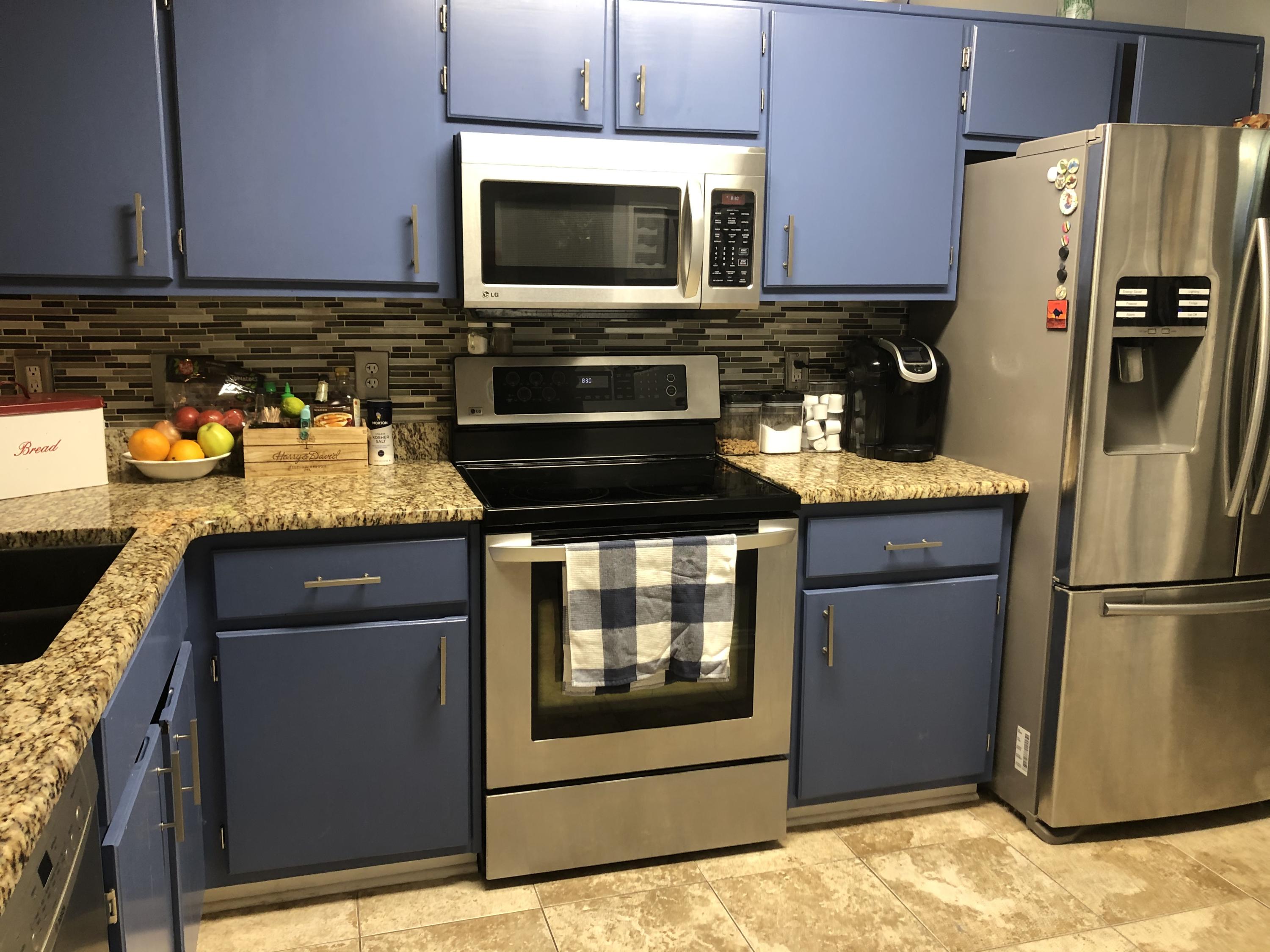 ESCADA B - Residential