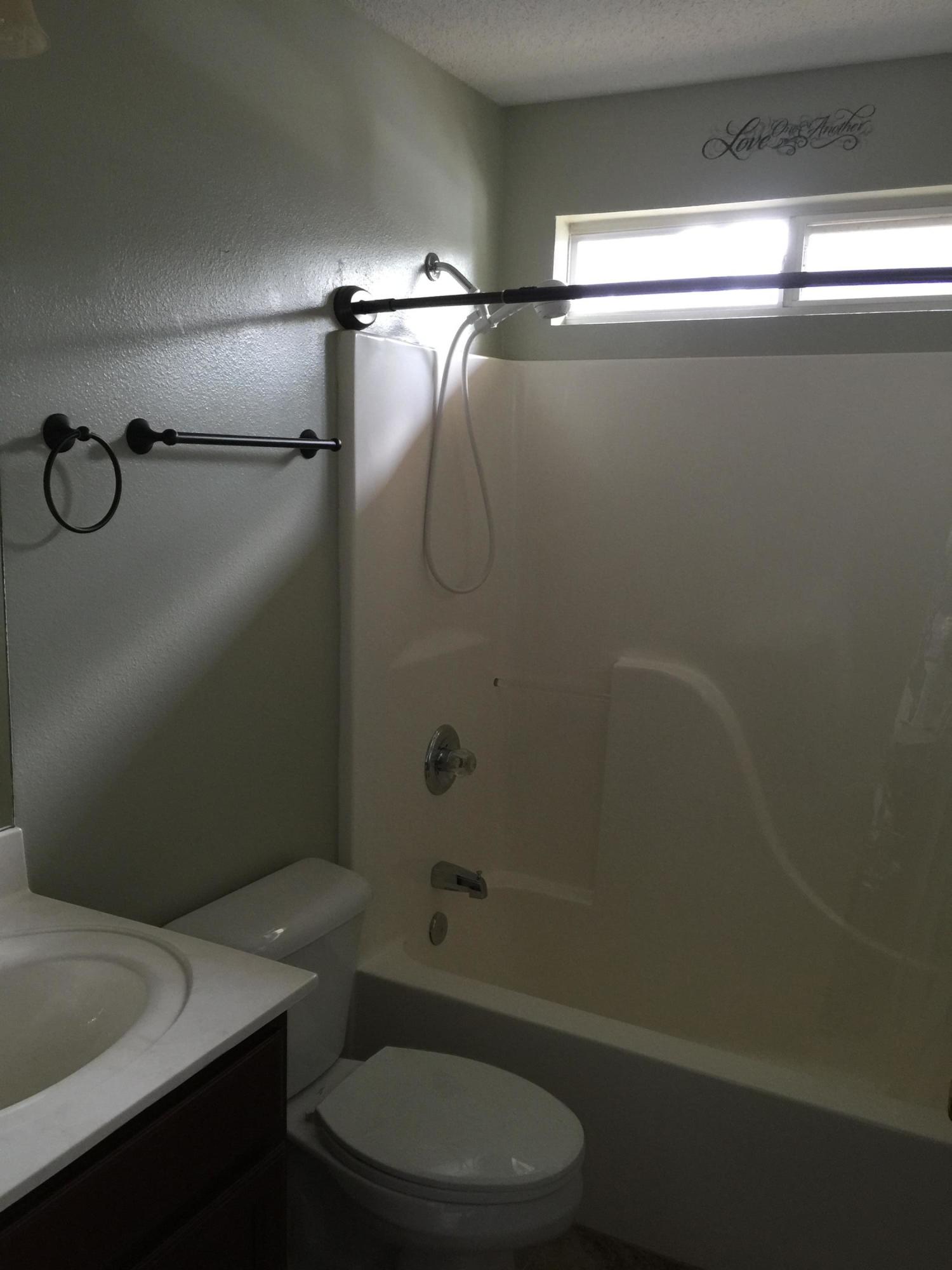 RIVERCHASE S/D PH 1 - Residential Lease