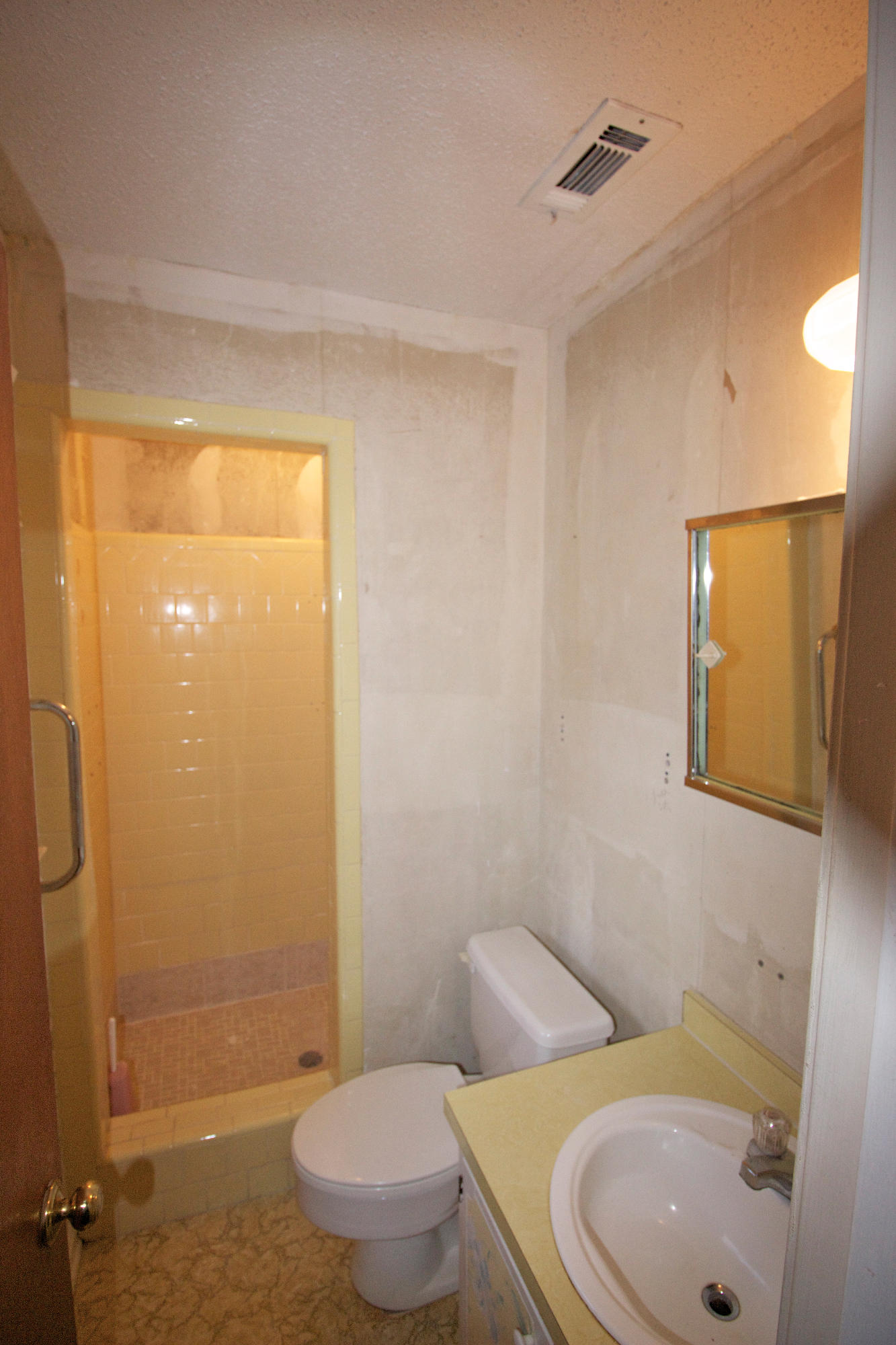 TEN LAKE ESTATES UNIT 2 - Residential