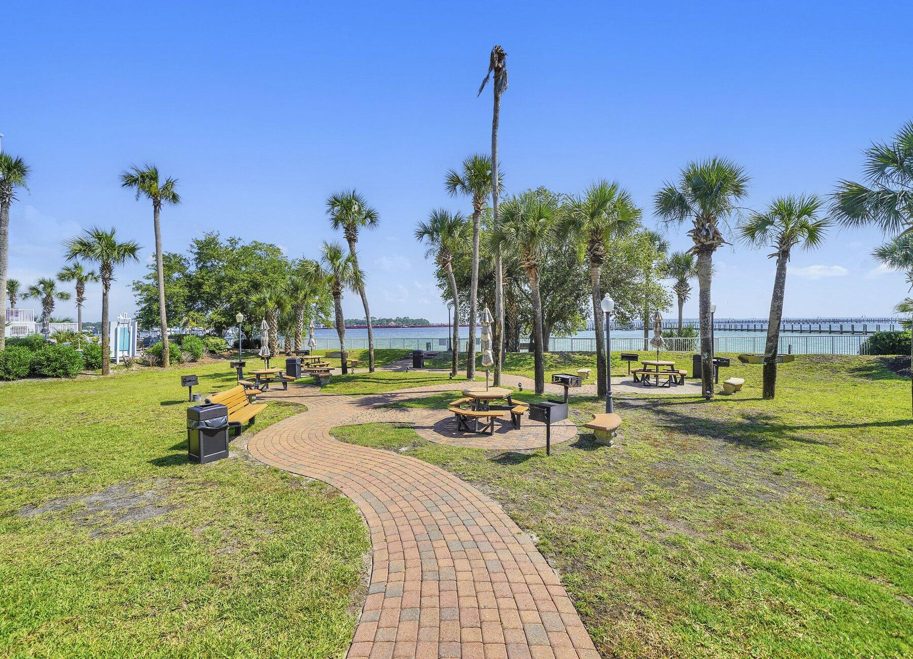 DESTIN WEST BEACH & BAY RESORT-GULFSIDE - Residential