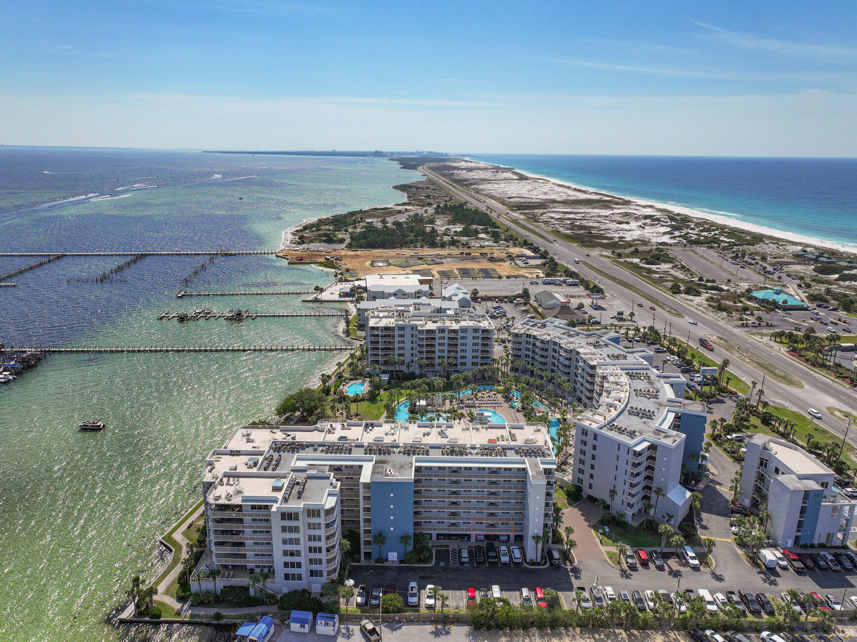 DESTIN WEST BEACH & BAY RESORT-GULFSIDE - Residential