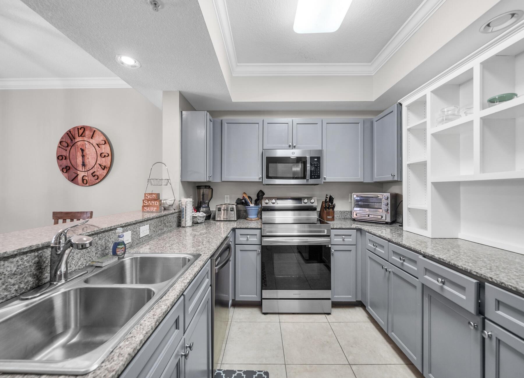 DESTIN WEST BEACH & BAY RESORT-GULFSIDE - Residential