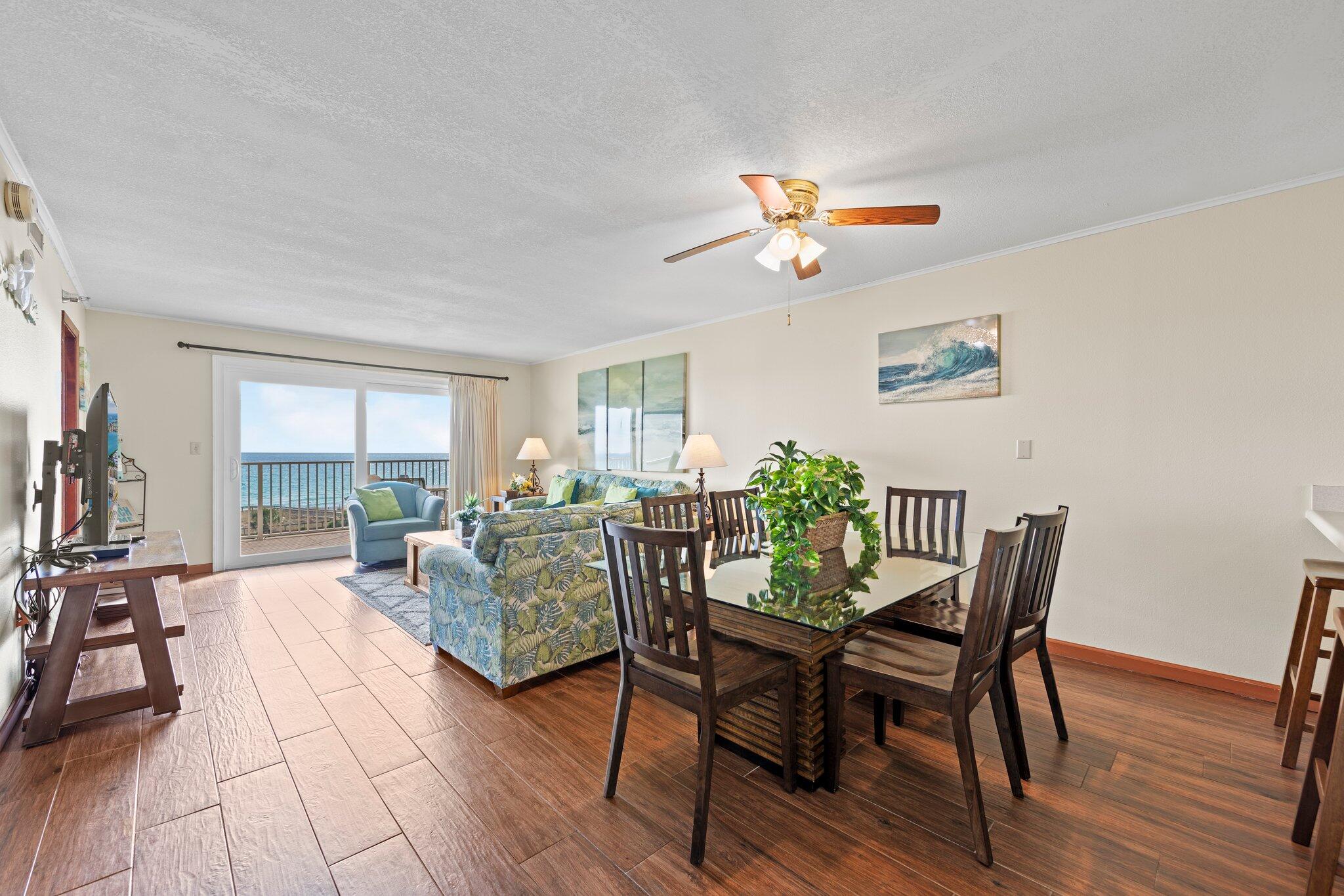 ISLANDER CONDO - Residential