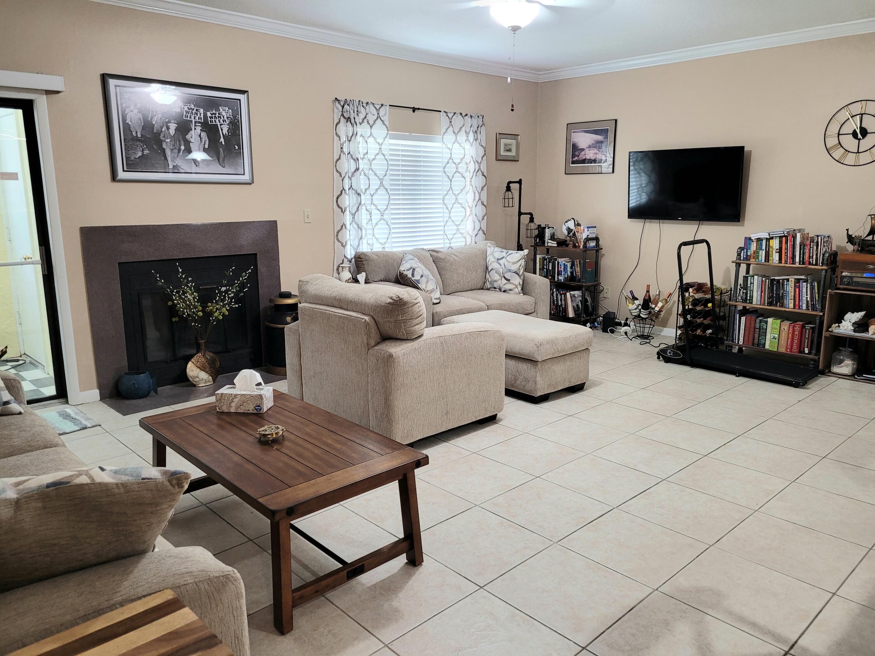 800 INDIAN TRAIL CONDO - Residential