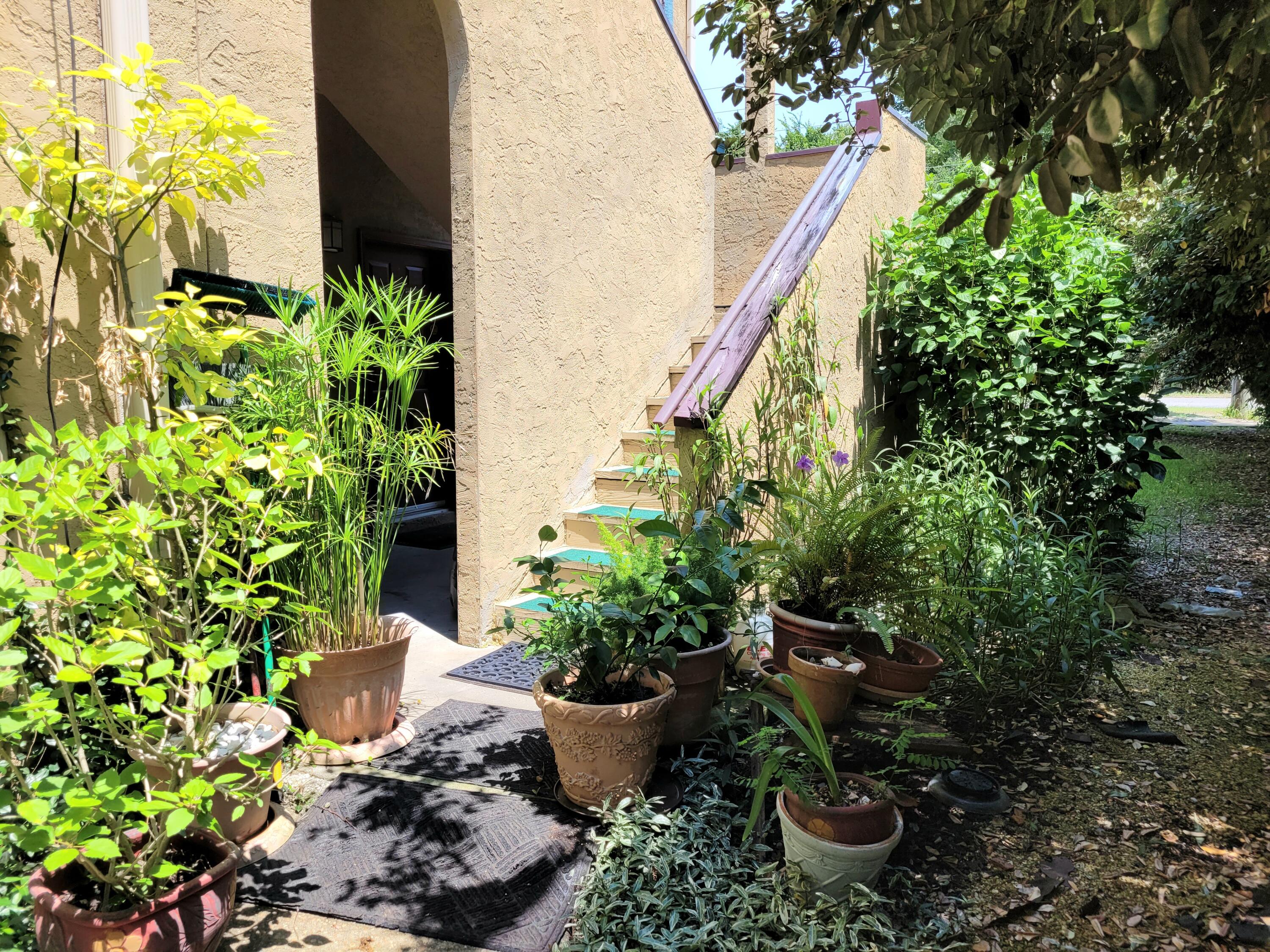 800 INDIAN TRAIL CONDO - Residential