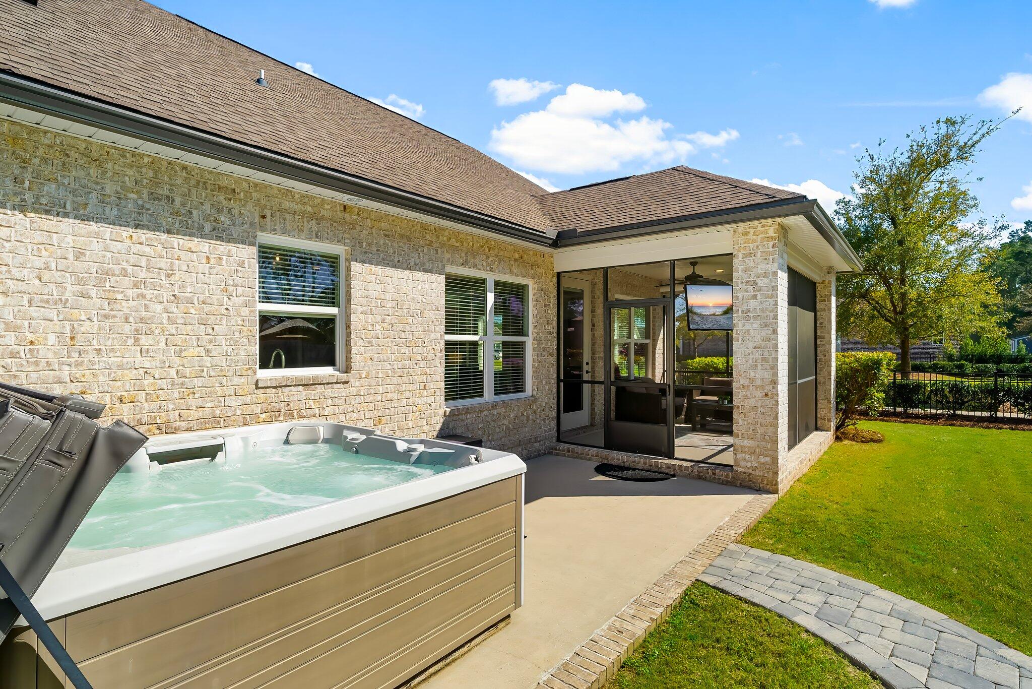 HAMMOCK BAY - Residential