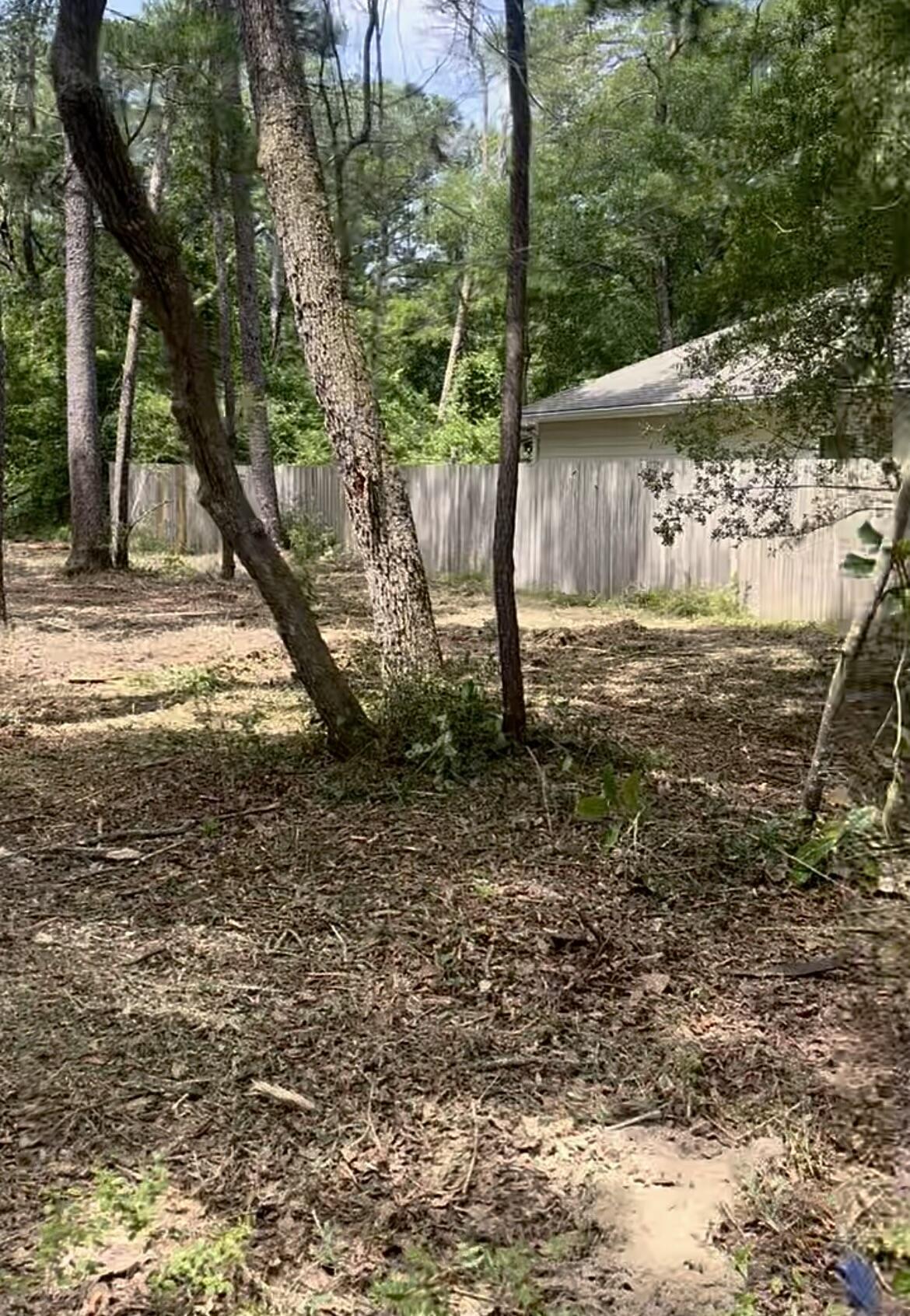 LAGRANGE LANDING - Land