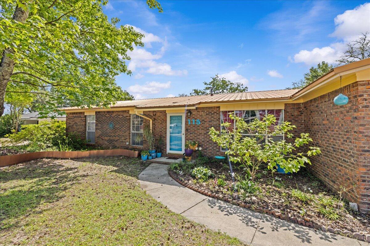 SHERWOOD FOREST - Residential