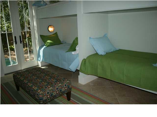SEAGROVE 1ST ADDN - Residential