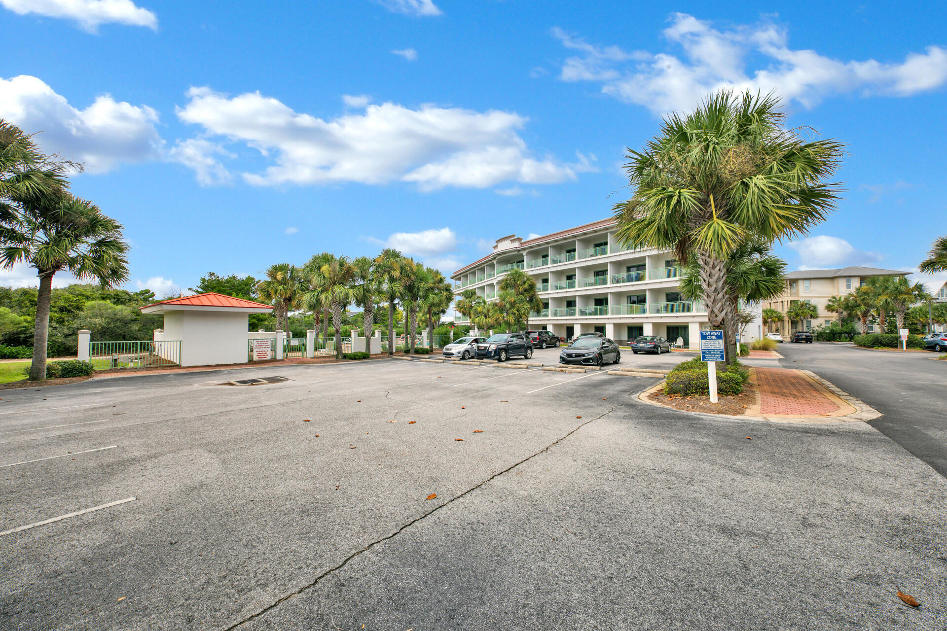 INN AT SEACREST BEACH (THE) - Residential