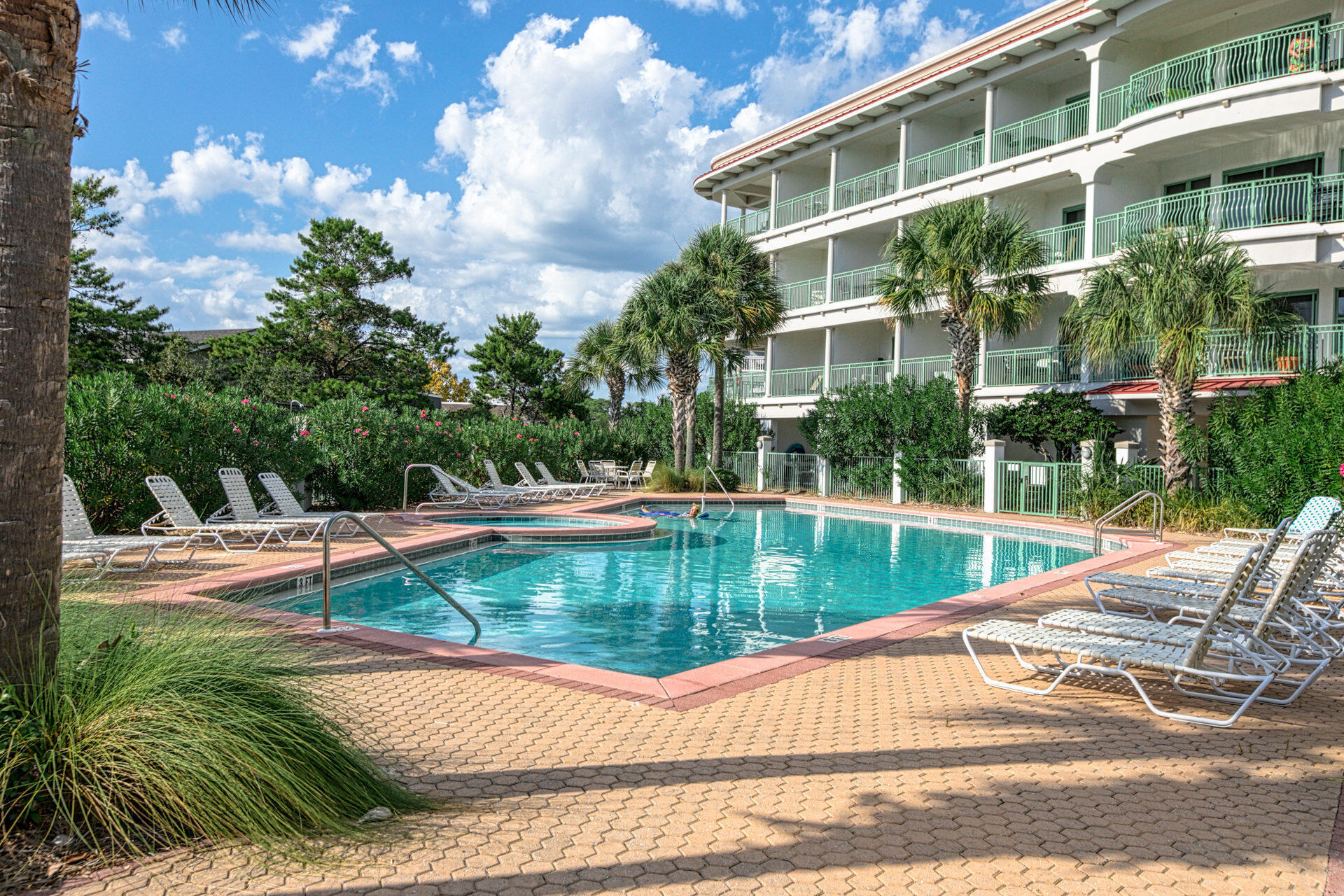 INN AT SEACREST BEACH (THE) - Residential