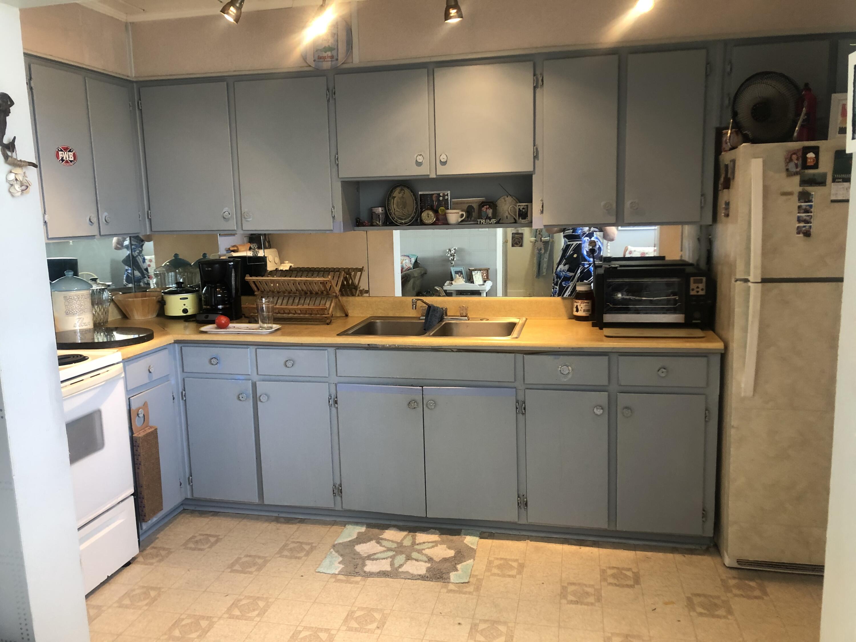 SEA PALM CONDO - Residential