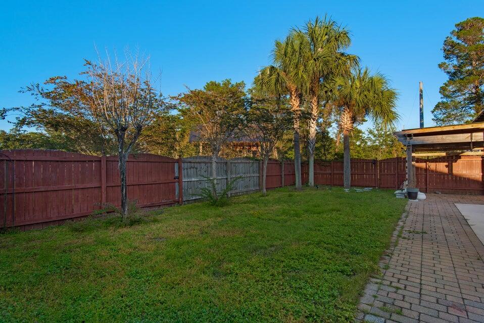 FIELD AT THE WOODLANDS - Residential Lease