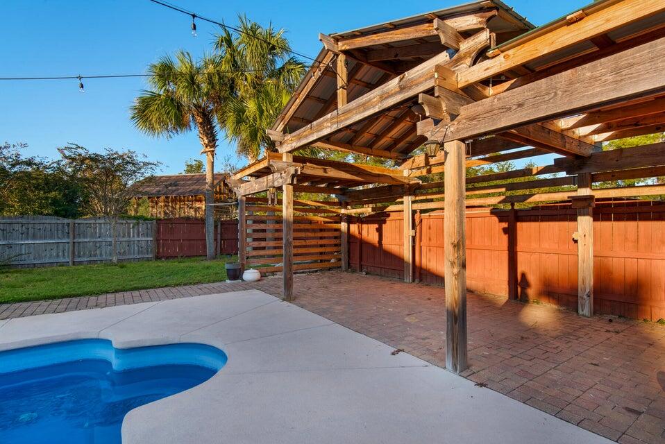 FIELD AT THE WOODLANDS - Residential Lease