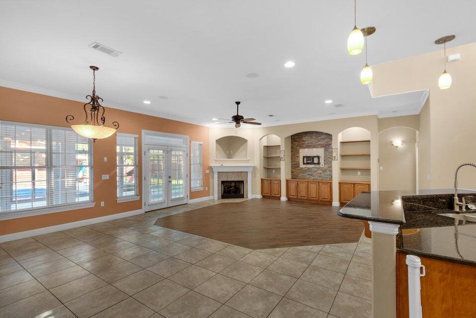 FIELD AT THE WOODLANDS - Residential Lease