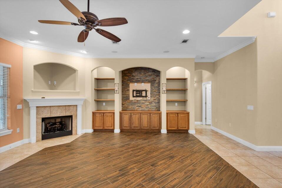 FIELD AT THE WOODLANDS - Residential Lease