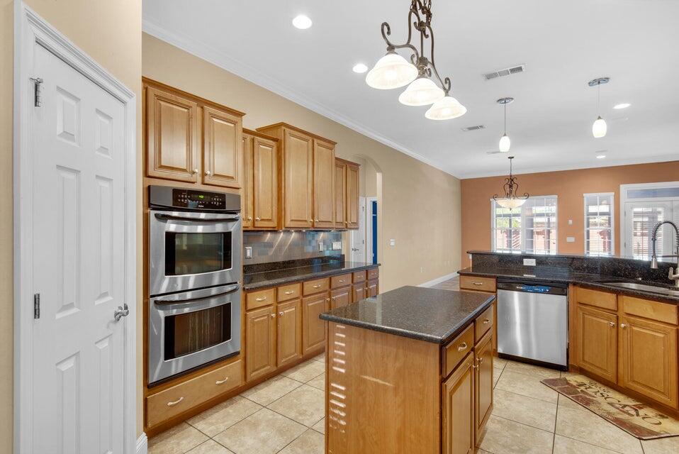 FIELD AT THE WOODLANDS - Residential Lease