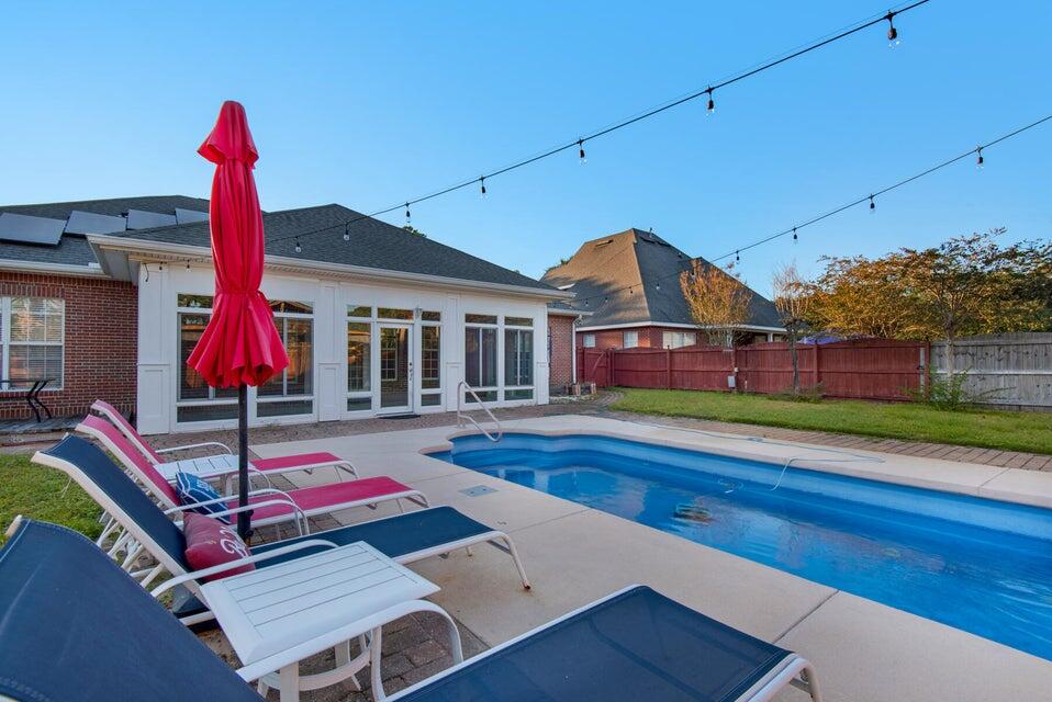 FIELD AT THE WOODLANDS - Residential Lease