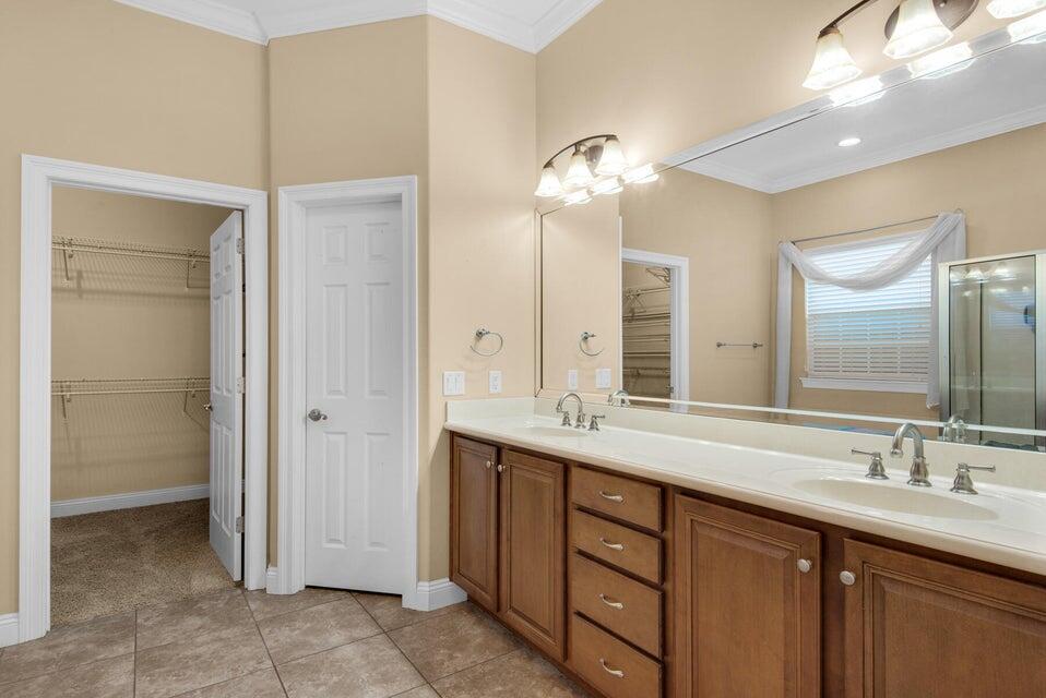 FIELD AT THE WOODLANDS - Residential Lease