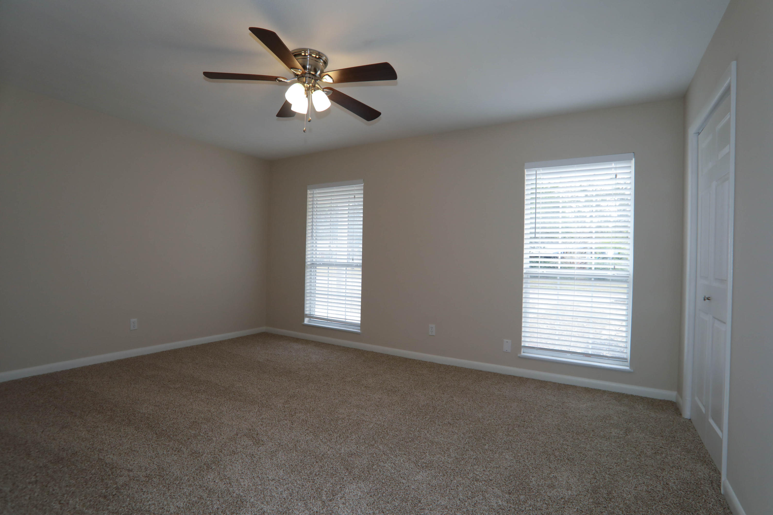 CHELSEA WOODS - Residential