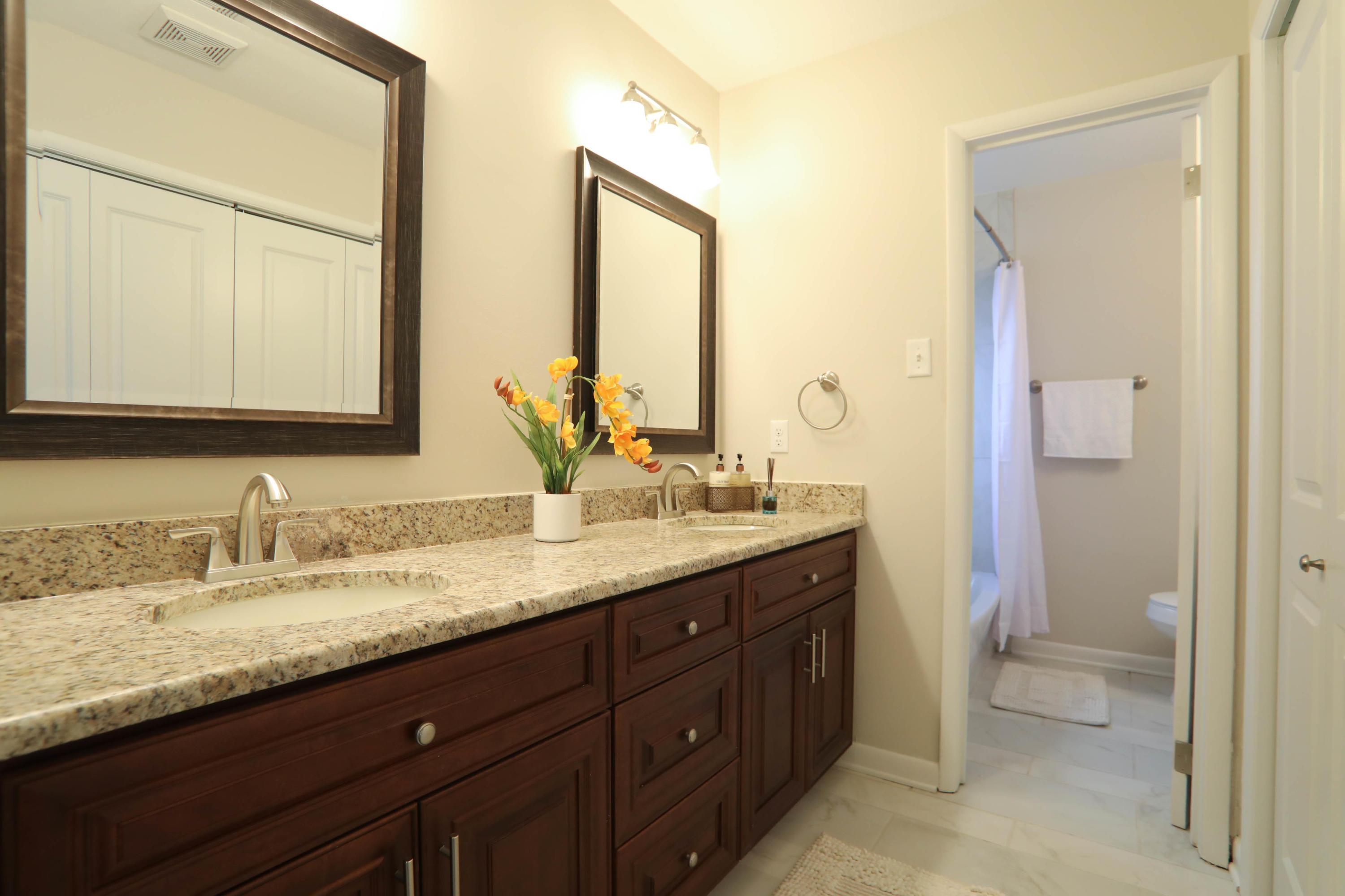 CHELSEA WOODS - Residential