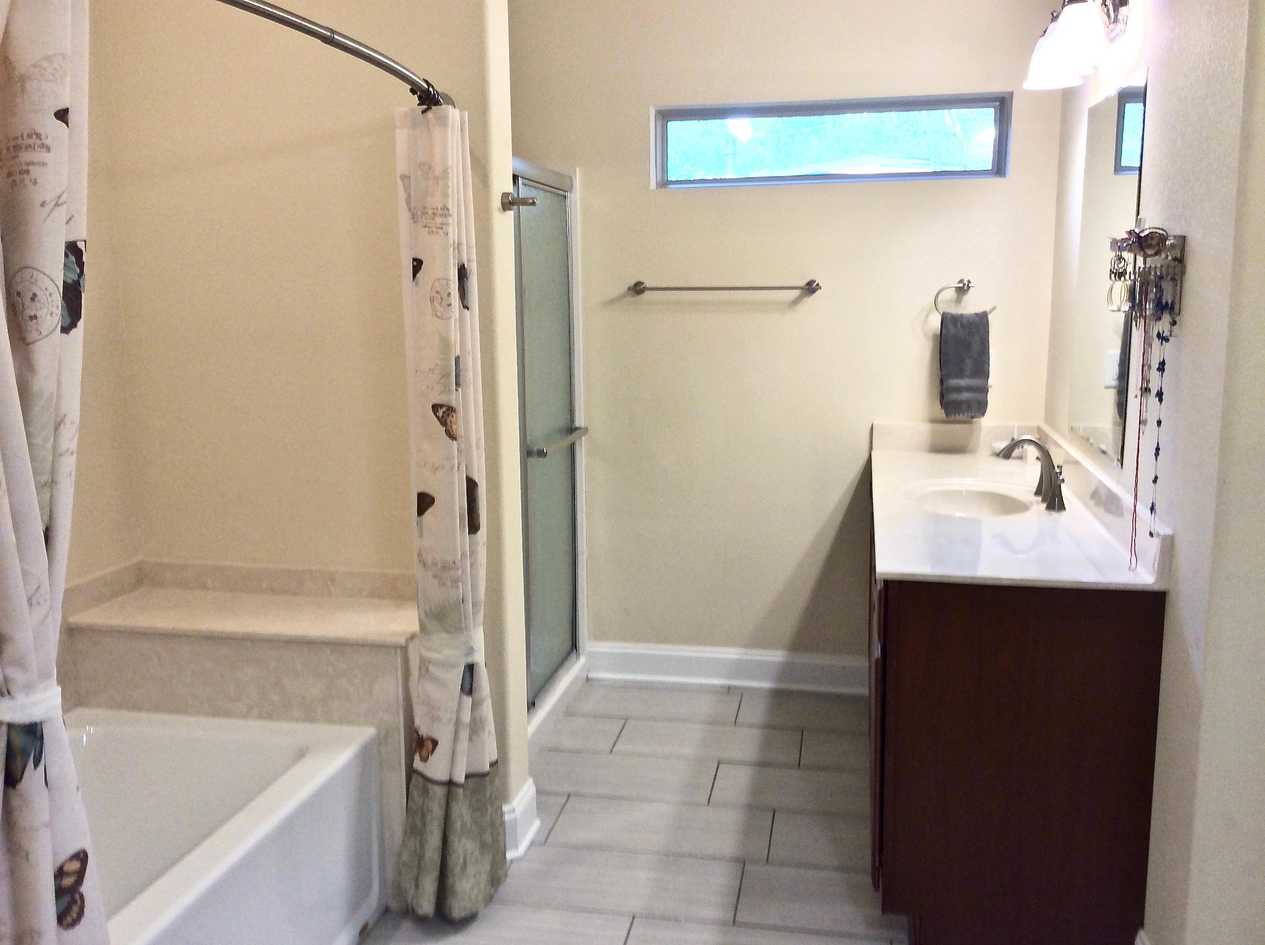 RE-S/D PART ELLIOTT PT LOT 9 BLK E - Residential