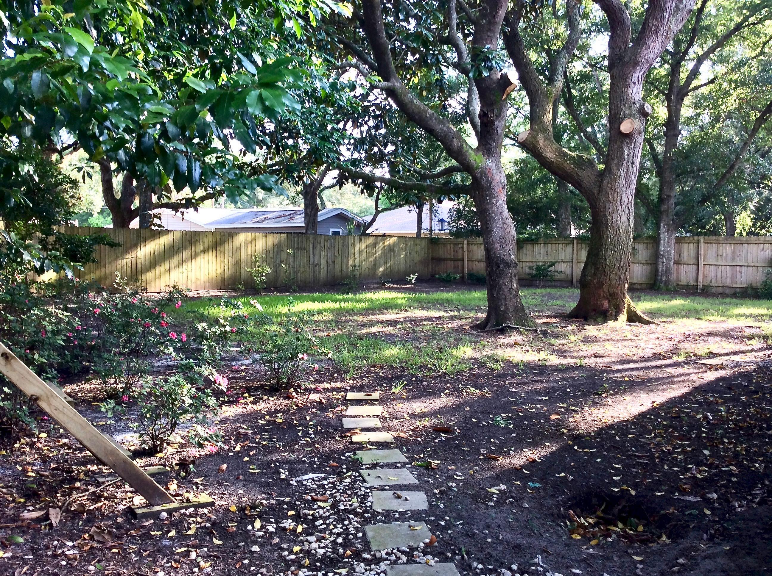 RE-S/D PART ELLIOTT PT LOT 9 BLK E - Residential