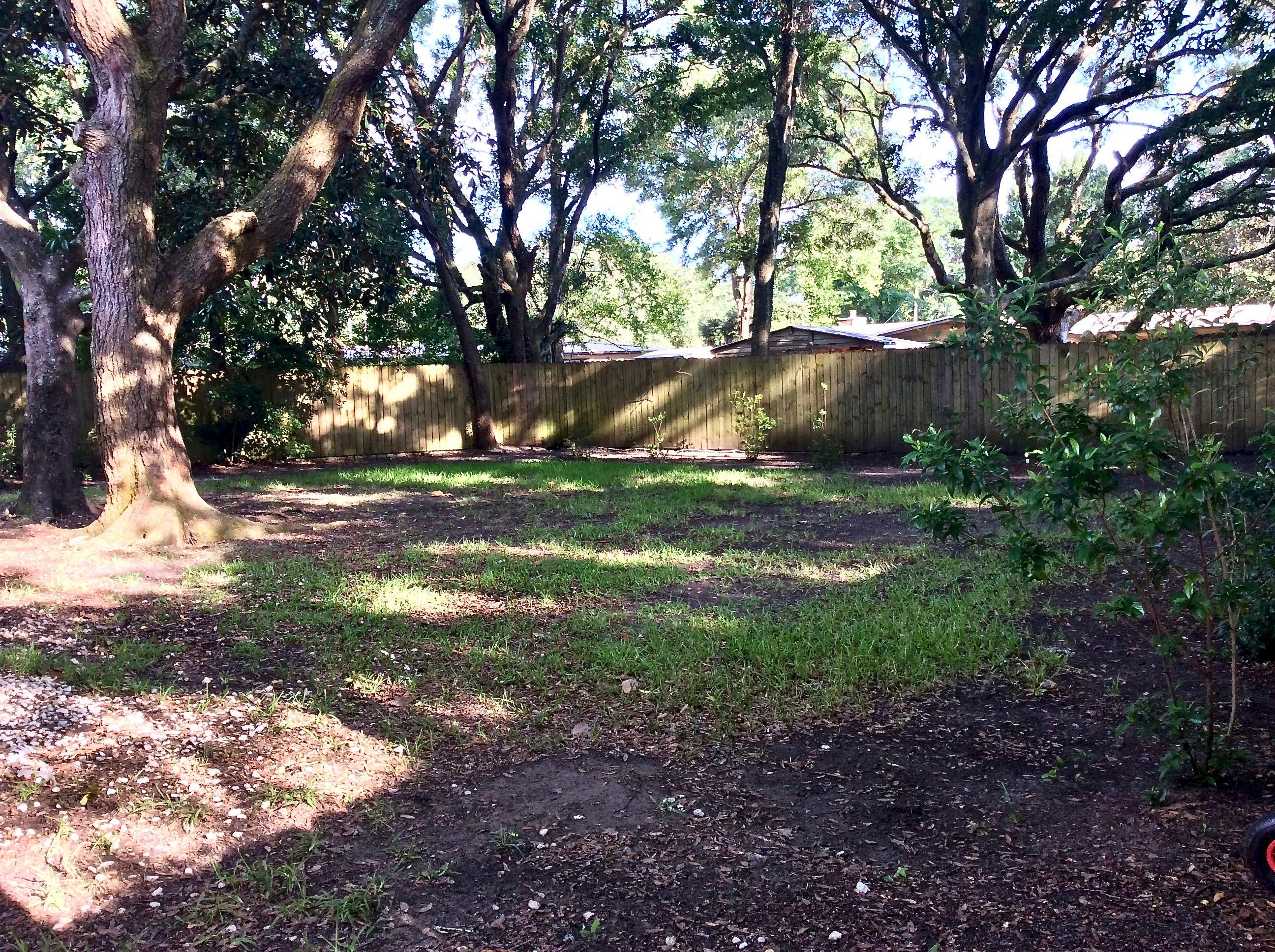 RE-S/D PART ELLIOTT PT LOT 9 BLK E - Residential